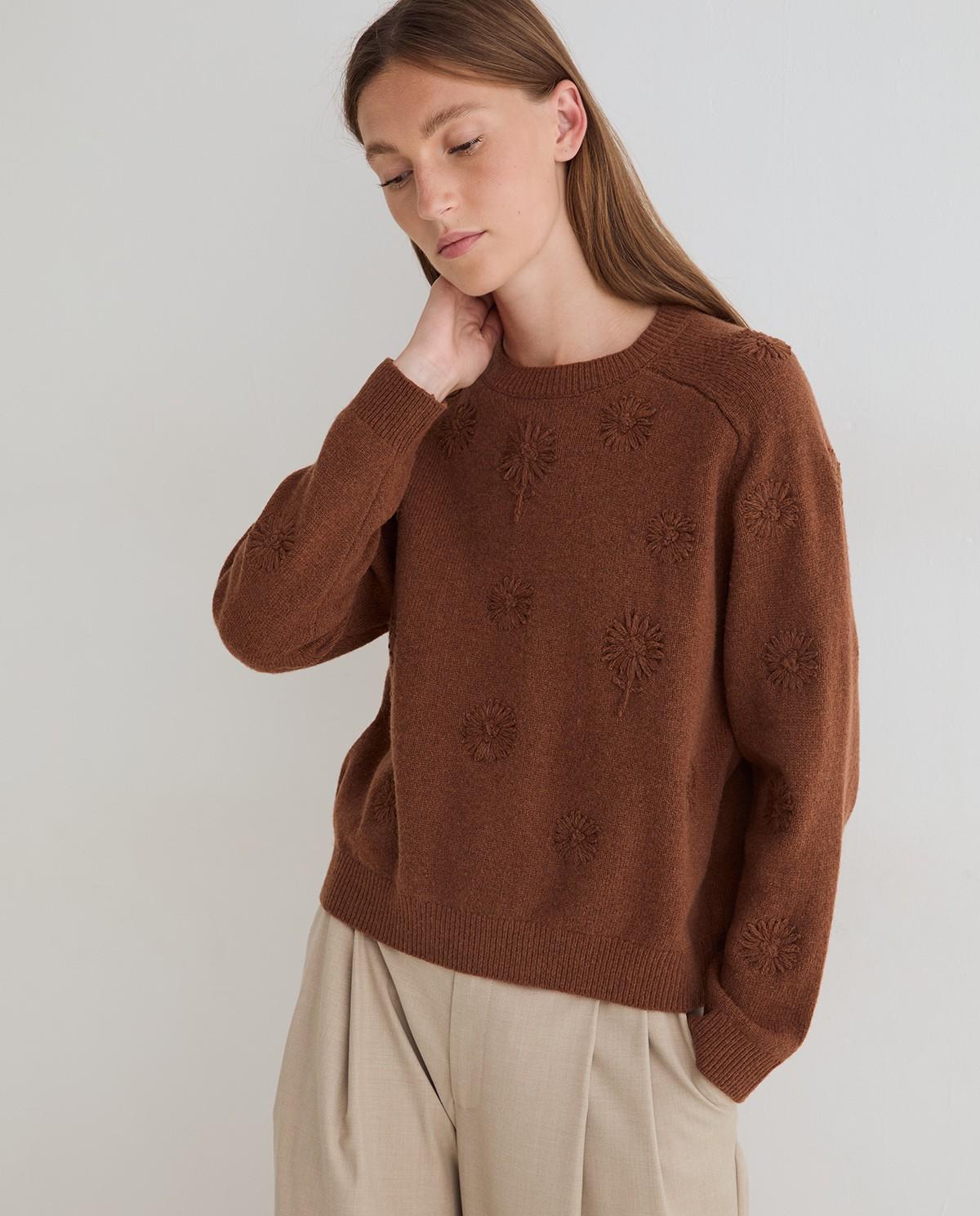Imagen 1 de Jersey de mujer con mezcla de lana y bordados Marrón