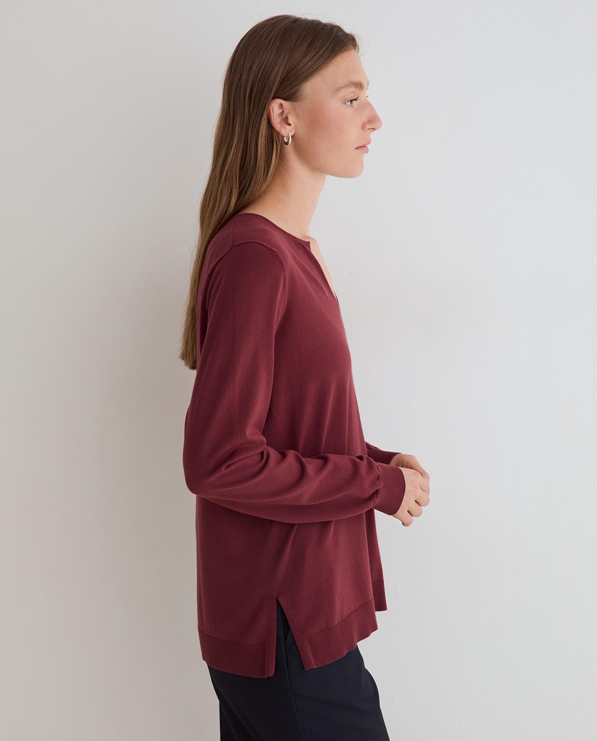 Jersey de mujer en punto fino con cuello pico - Yerse - Granate Granate-3