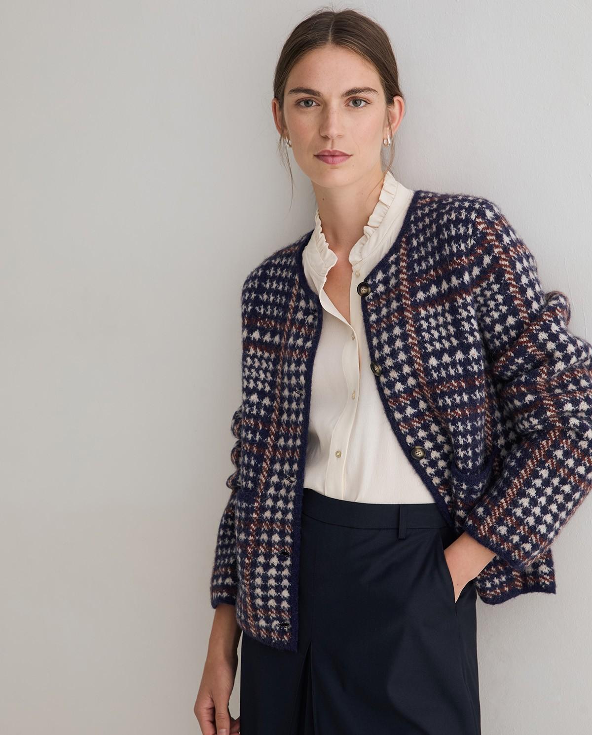 Imagen 0 de Cárdigan de mujer de punto jacquard con bolsillos Multicolor