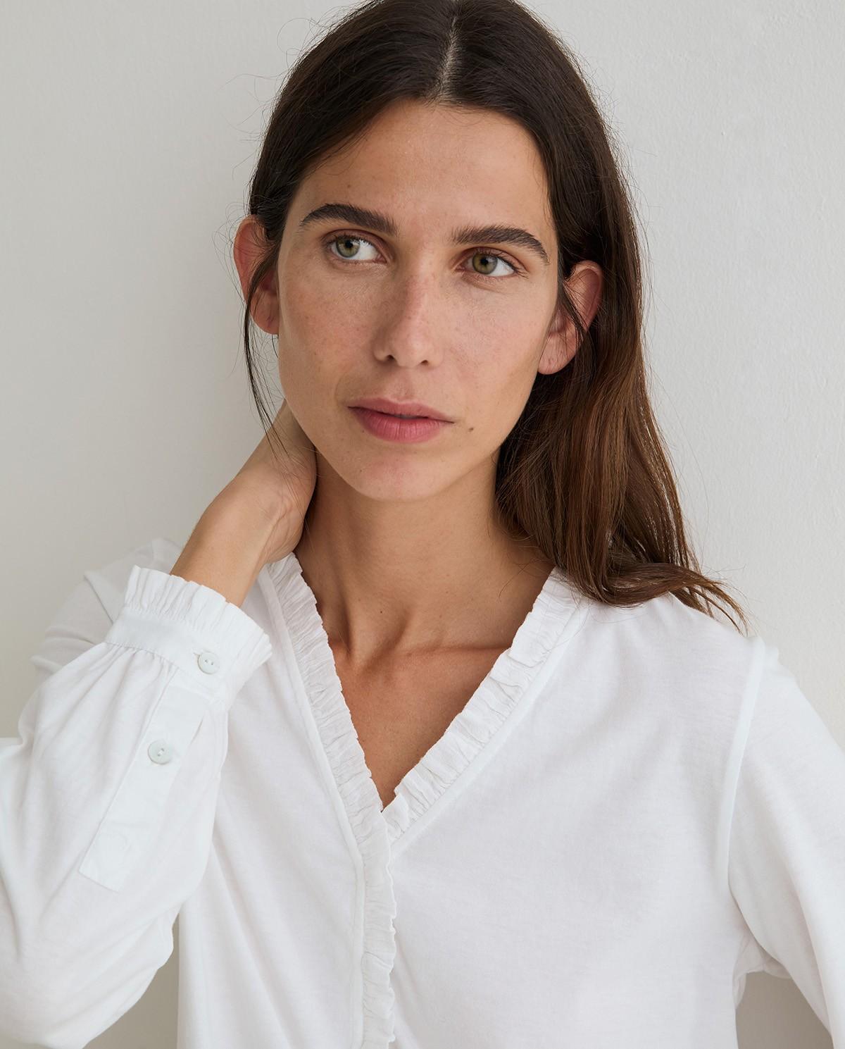 Camiseta de mujer de manga larga con detalle de volantes en el escote - Yerse - Blanco Blanco-2