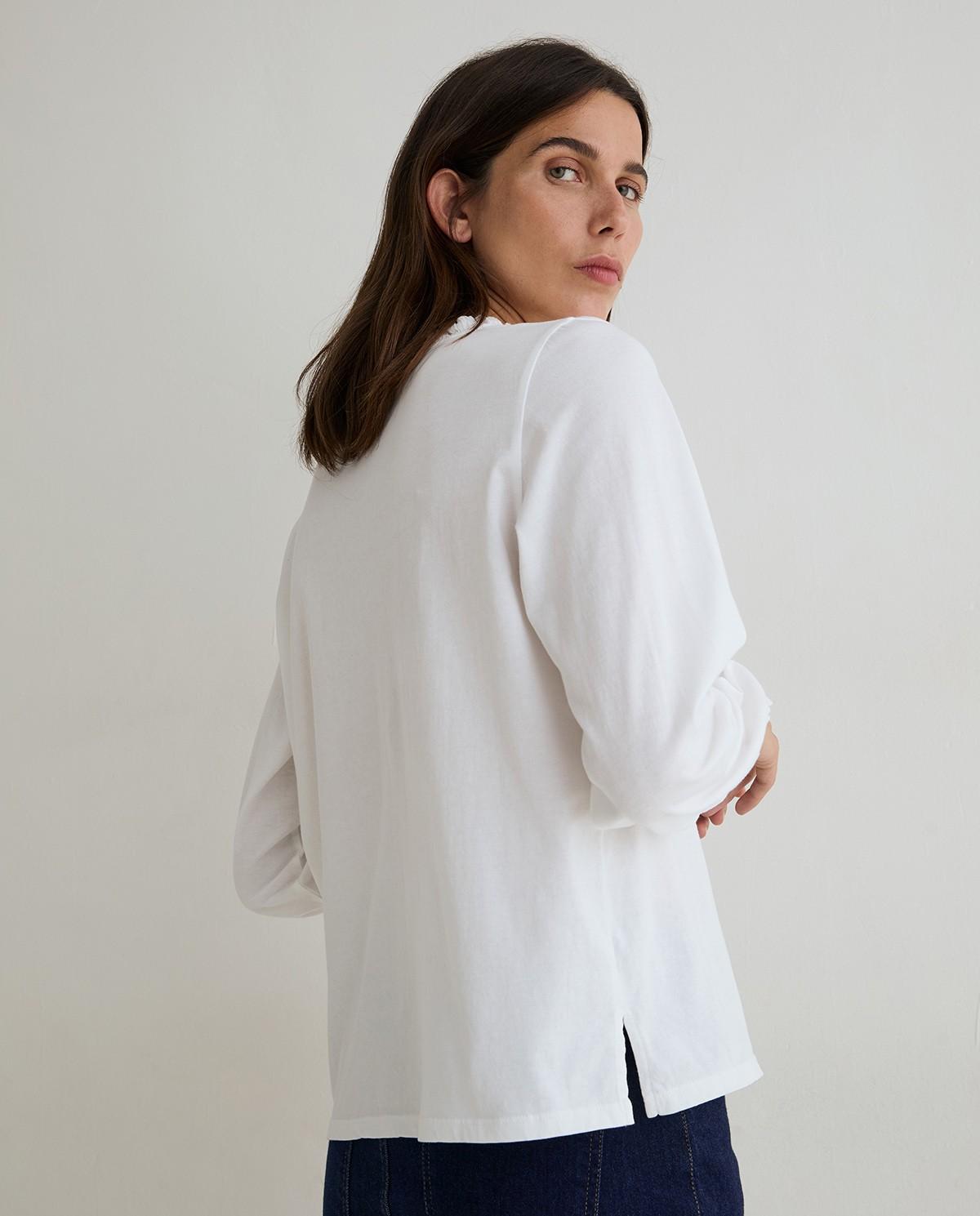 Camiseta de mujer de manga larga con detalle de volantes en el escote - Yerse - Blanco Blanco-4
