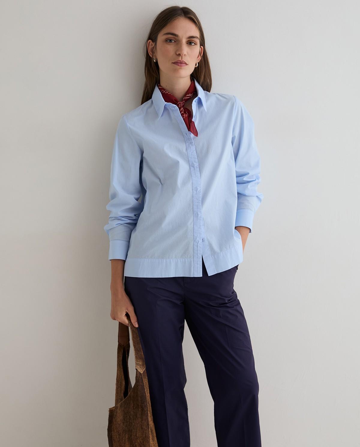 Imagen 0 de Camisa de mujer con cuello camisero de manga larga Azul claro