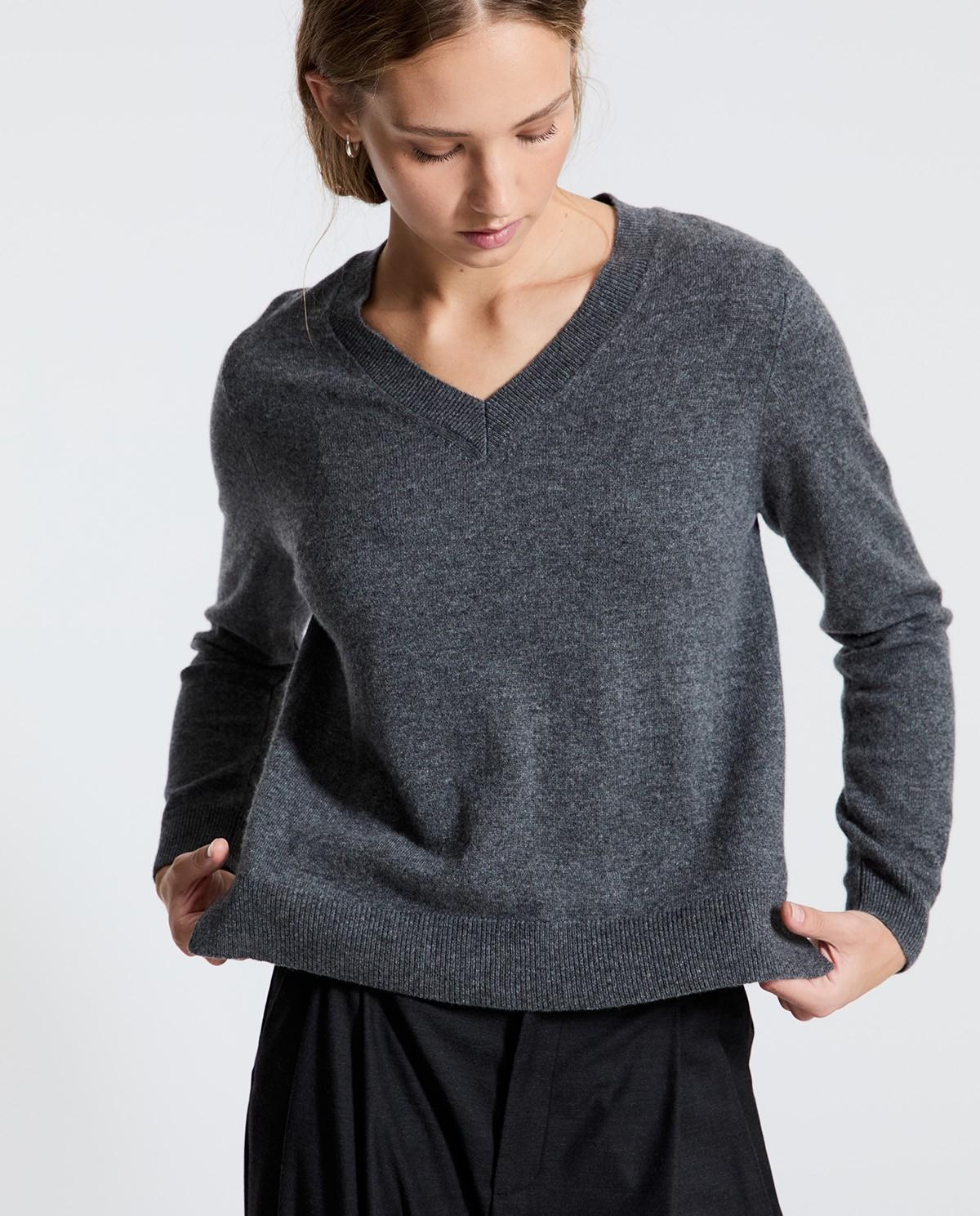 Jersey de mujer 100% cashmere con escote pico - Yerse - Gris Gris-1