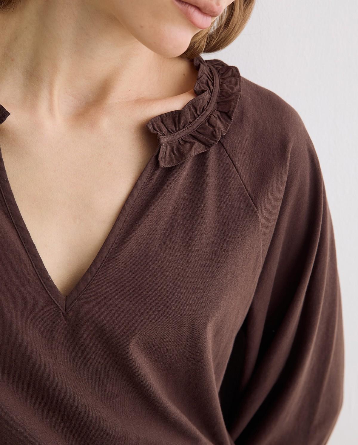 Camisa de mujer de manga larga con escote pico y detalle de volante en el cuello - Yerse - Marrón chocolate Marrón chocolate-3