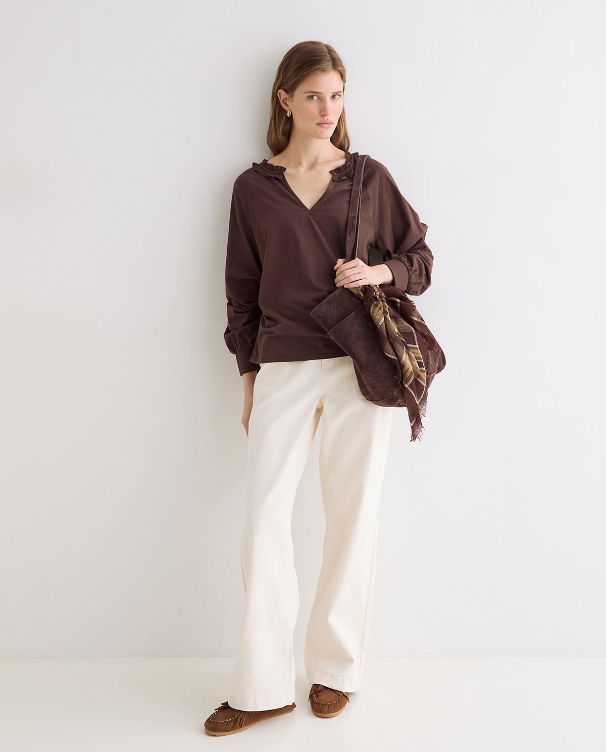 Camisa de mujer de manga larga con escote pico y detalle de volante en el cuello - Yerse - Marrón chocolate Marrón chocolate-5