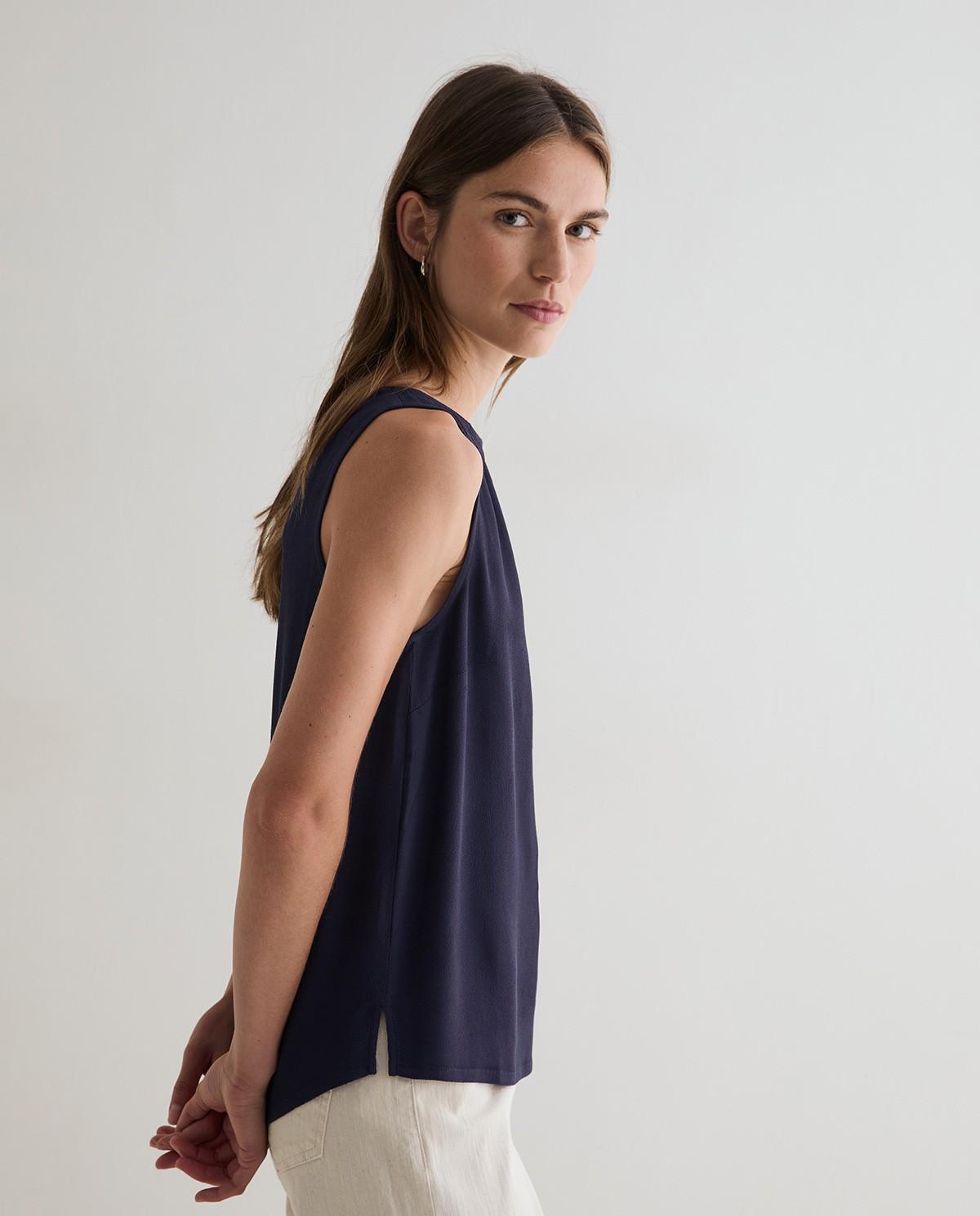 Top de mujer fluido sin mangas con escote pico - Yerse - Azul oscuro Azul oscuro-2