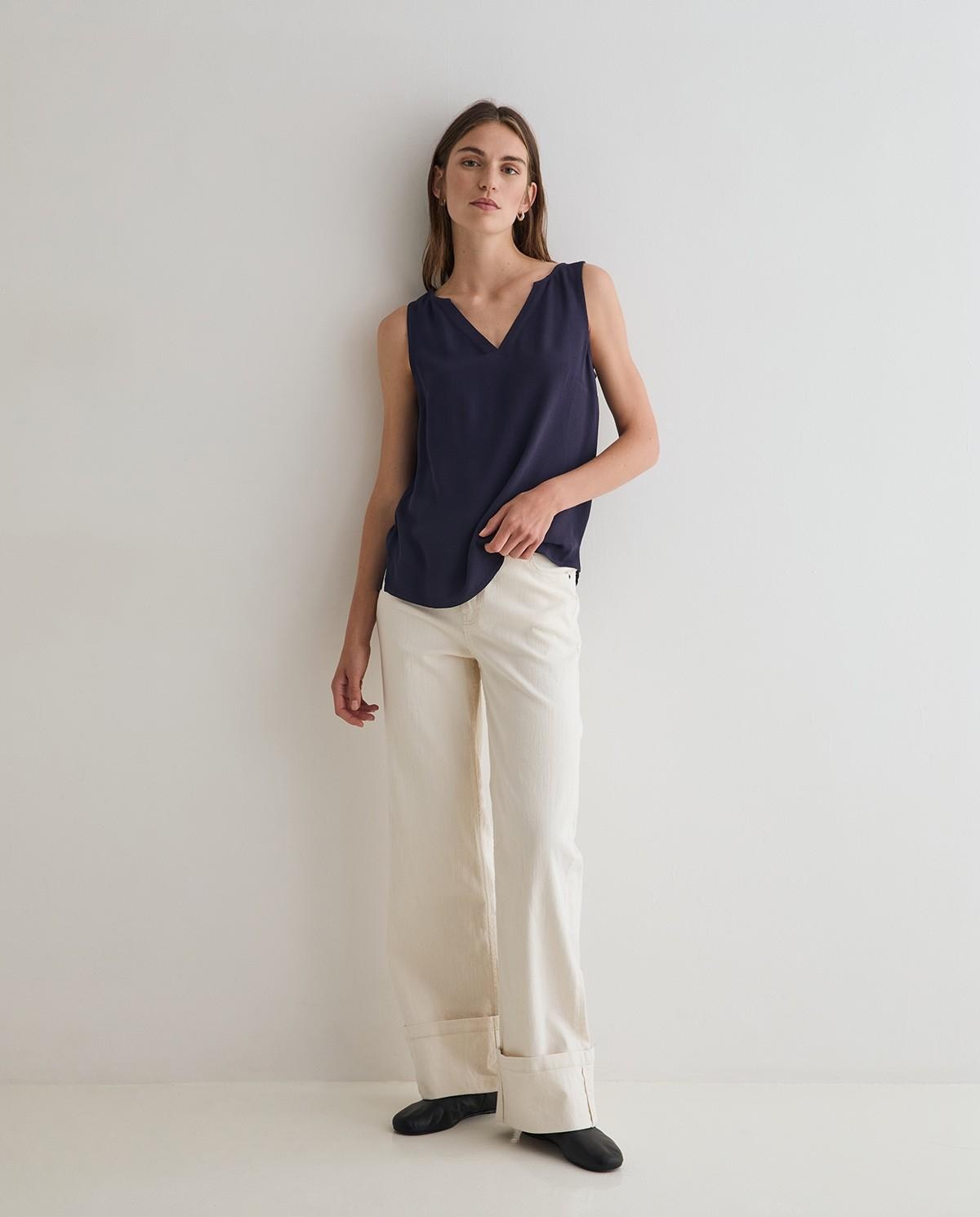 Top de mujer fluido sin mangas con escote pico - Yerse - Azul oscuro Azul oscuro-4