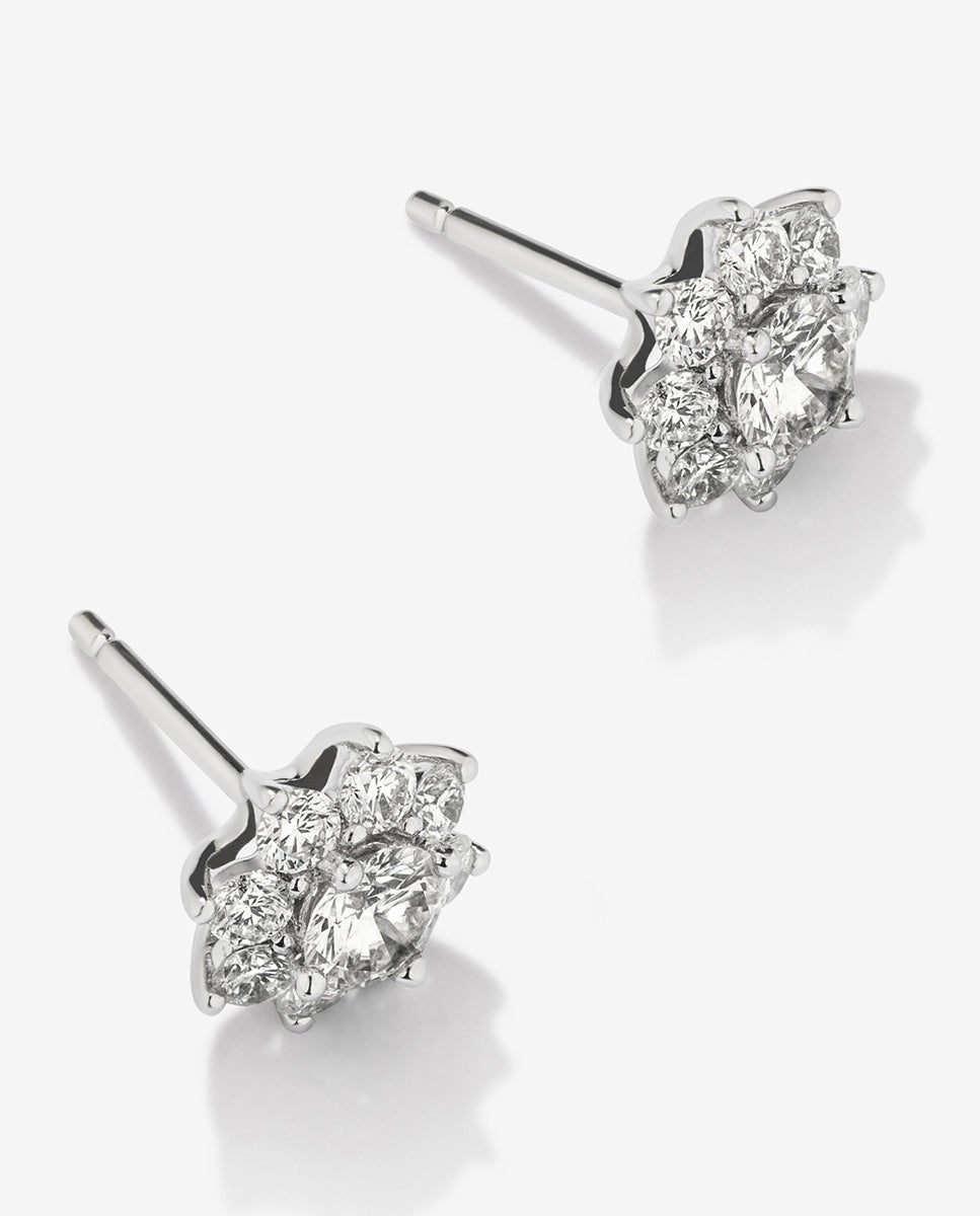 Pendientes flor de oro blanco de 18k con diamante solitario y orla de diamantes Blanco SUAREZ Blanco-2