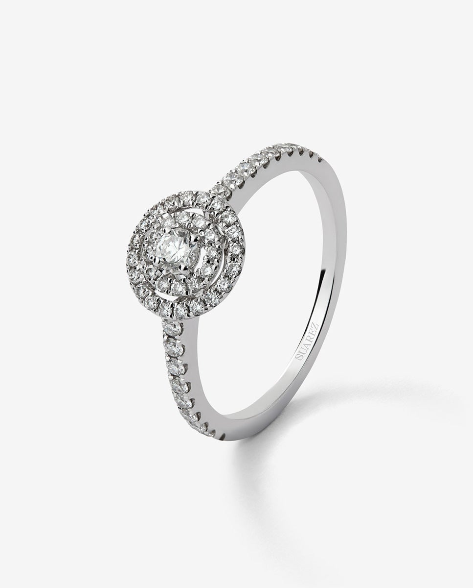 Imagen 0 de Anillo de oro blanco de 18k con doble orla de diamantes Blanco