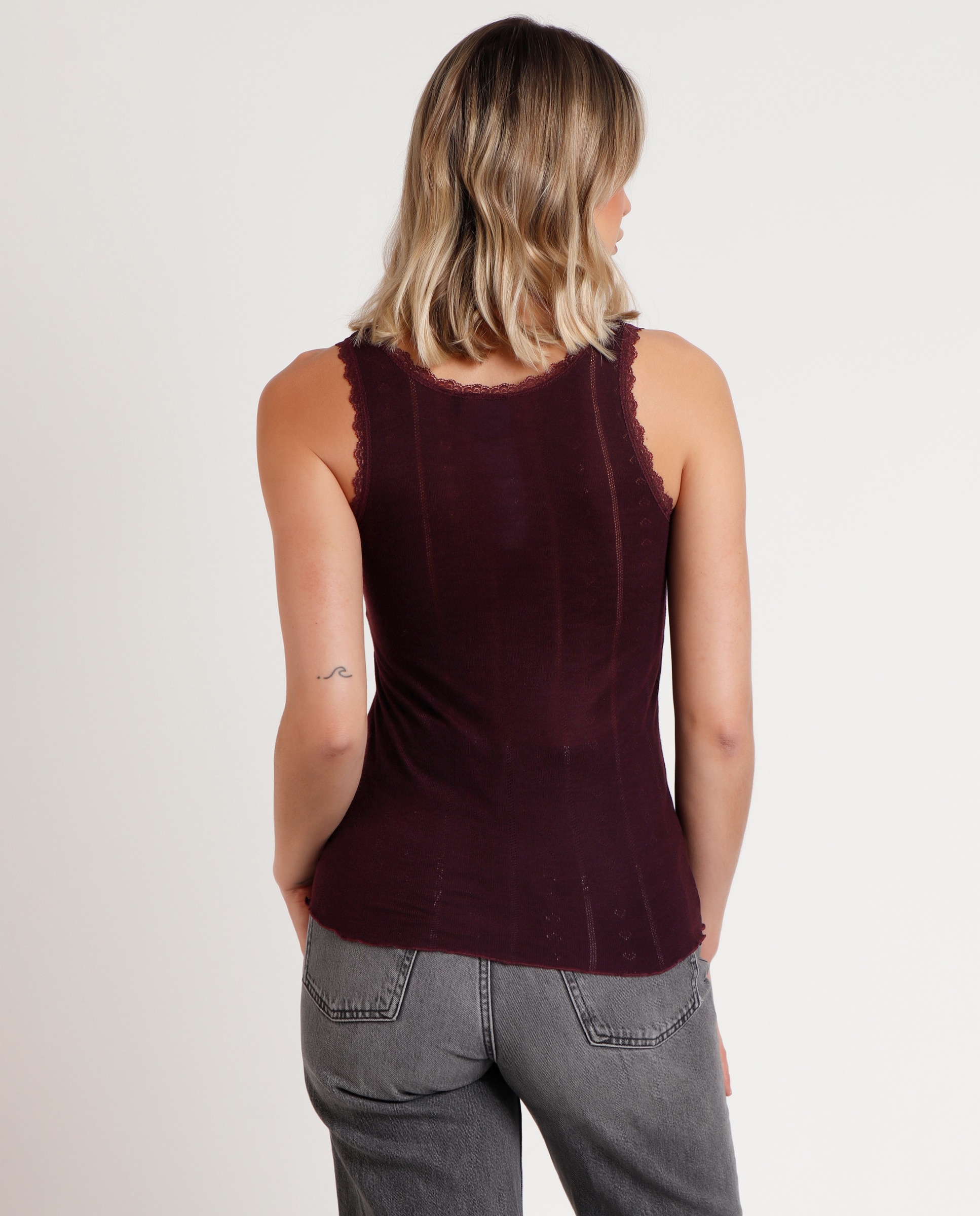 Camiseta interior de mujer de punto canalé con detalles de puntilla lencera - Admas - Beige Morado-3