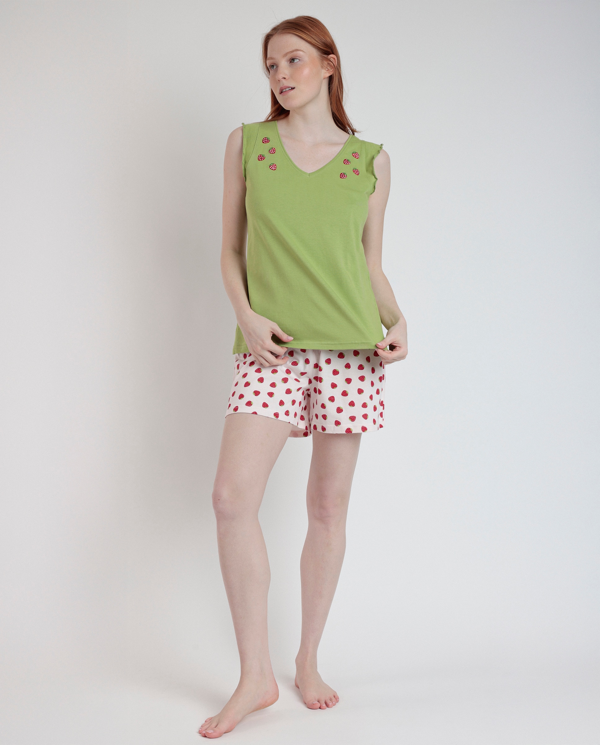 Imagen 0 de Pijama corto de mujer de punto viscosa con detalles bordados Verde