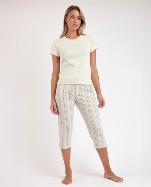 Imagen 0 de Pijama corto de mujer de punto canalé de color verde