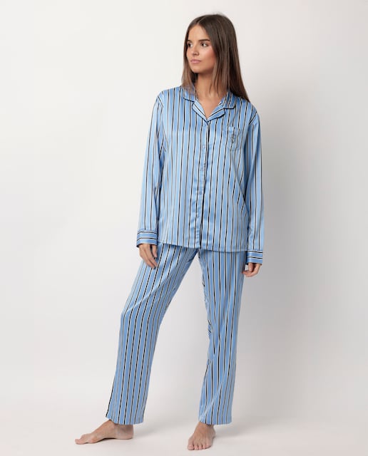 Imagen 0 de Pijama largo abierto de mujer de tela satén de color azul