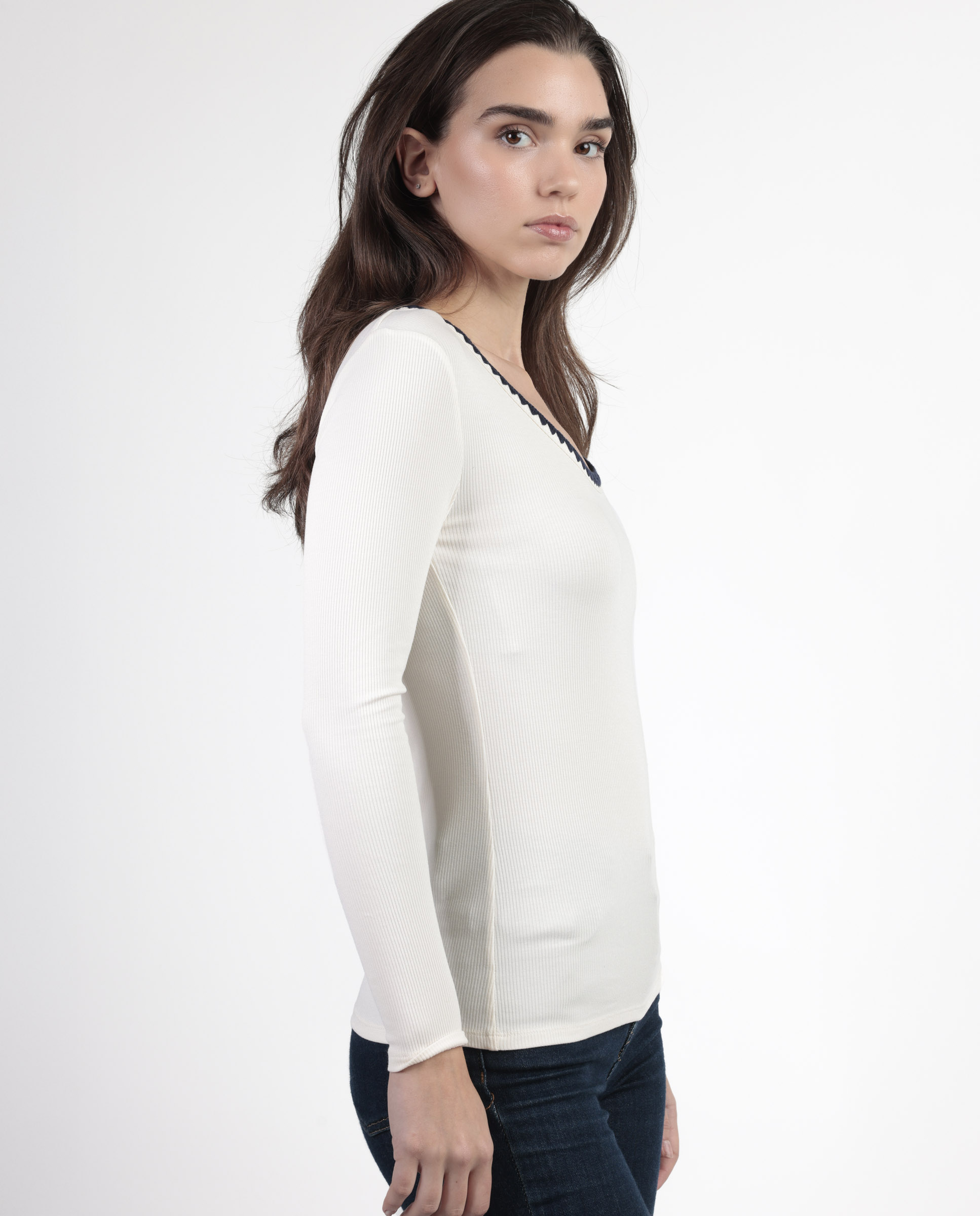 Camiseta interior de mujer de manga larga de punto de viscosa - Admas - Crema Crema-2