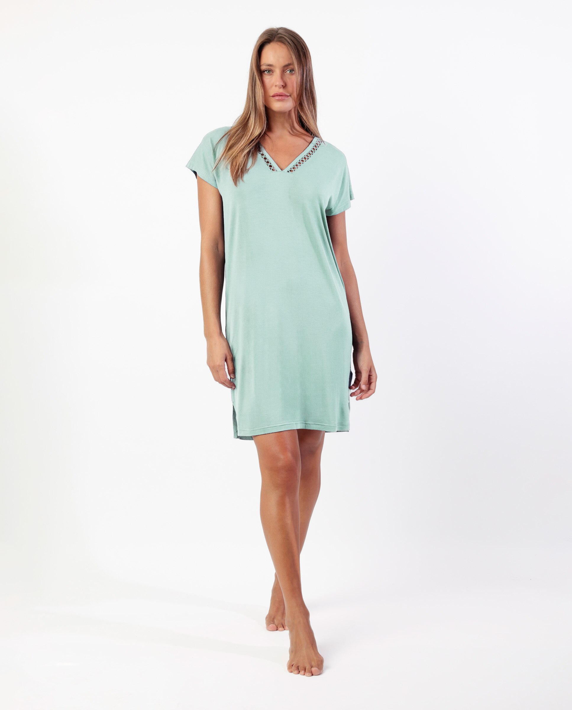 Camisón corto de mujer de punto modal con detalles de puntilla guipur - Admas - Verde Verde-1