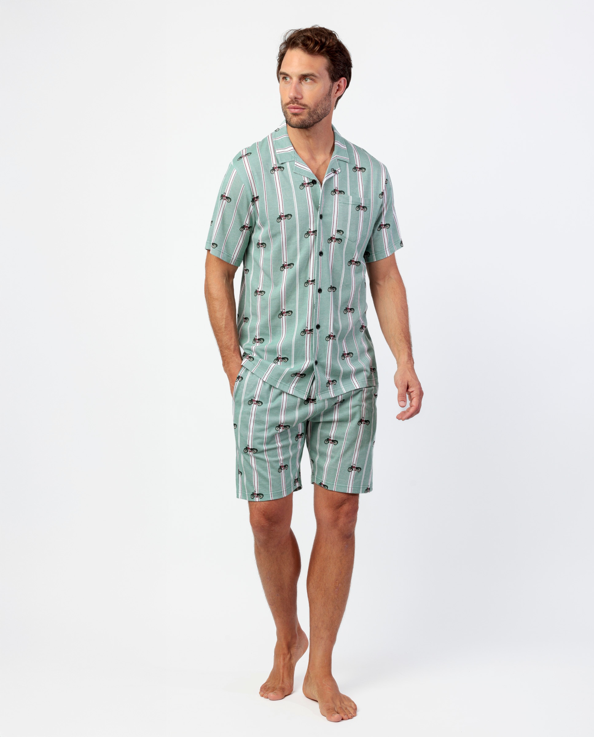 Imagen 0 de Pijama abierto corto de hombre de punto de color verde Verde