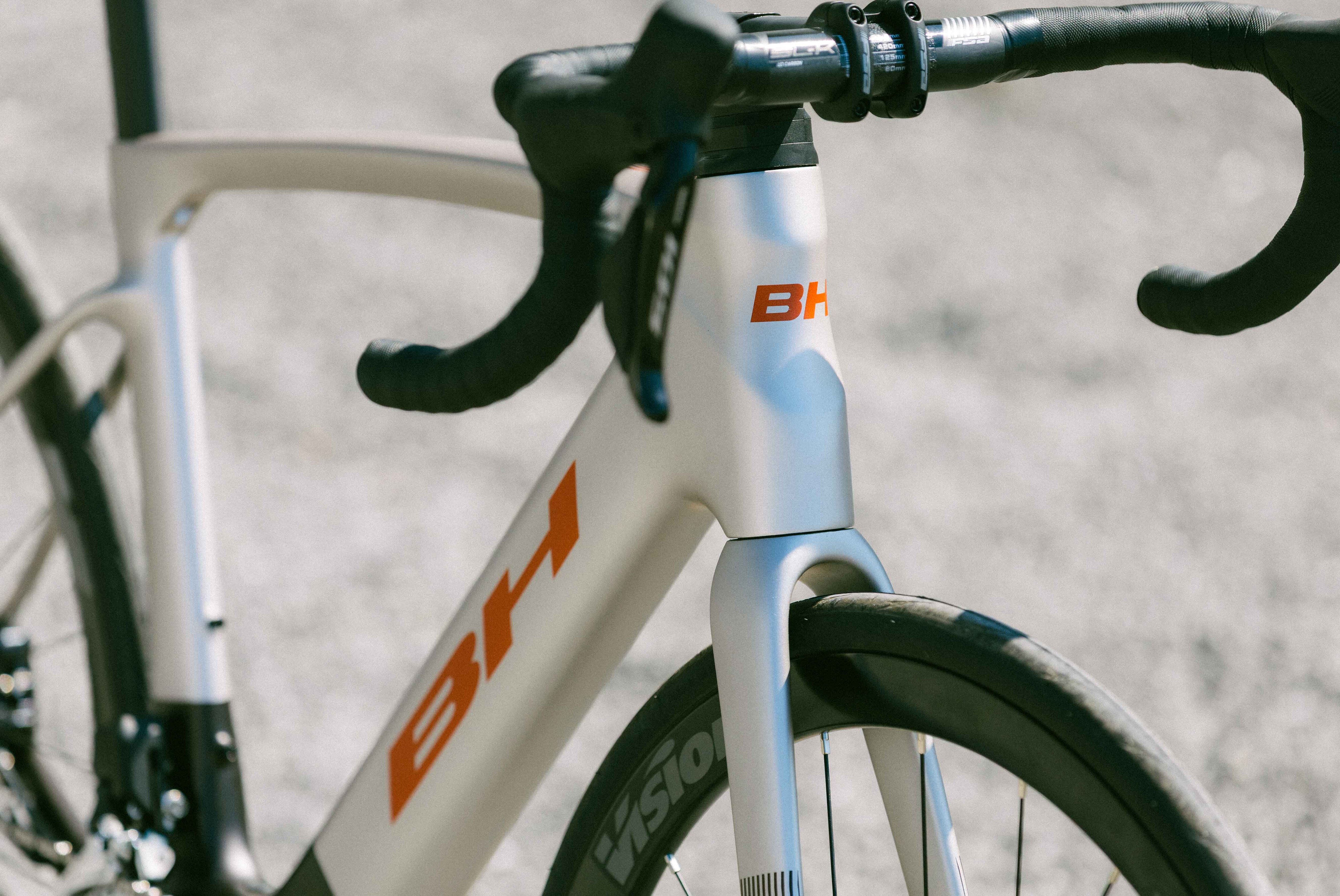 Imagen 4 de Bicicleta iRS1 CARBON 1.5 BH Bikes - Blanco / Naranja Blanco / Naranja
