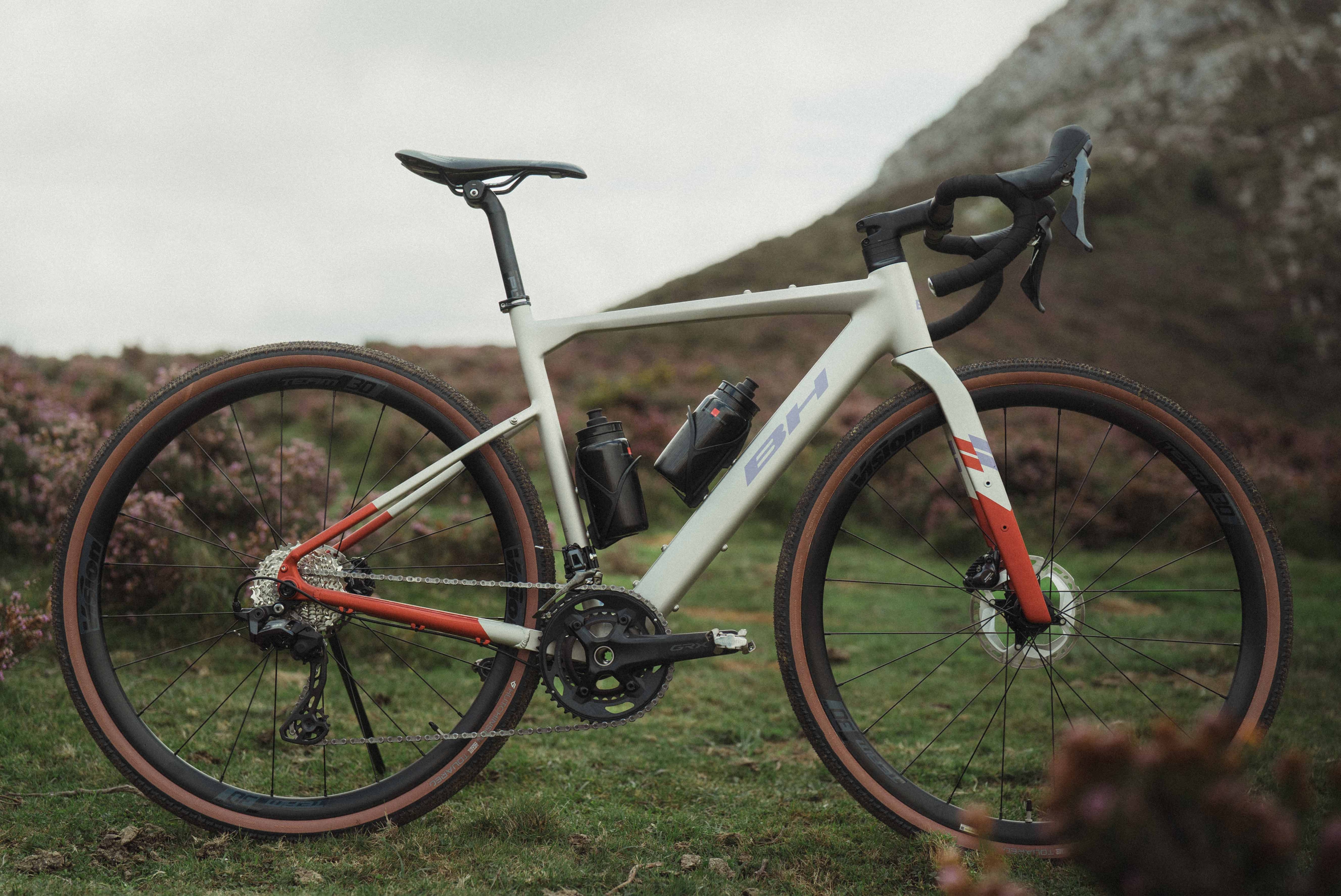 Imagen 2 de Bicicleta GRAVELX 1.8 BH Bikes - Beige Beige