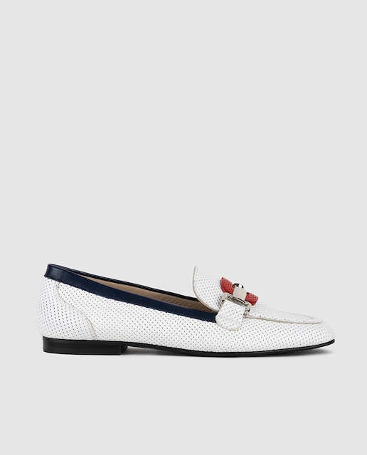 Imagen 0 de Mocasines de mujer en piel de color blanco