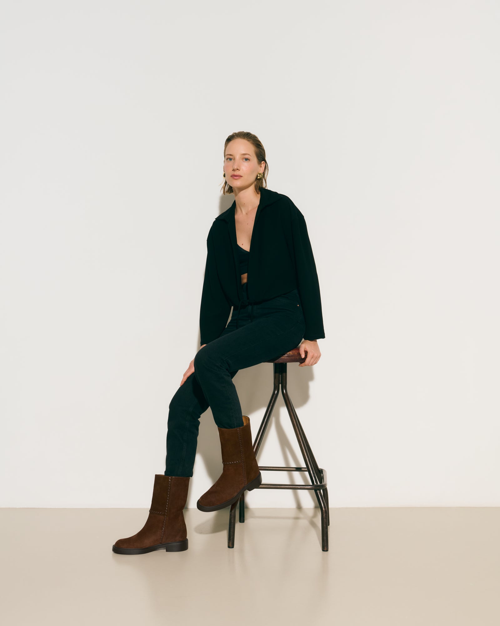 Botas planas de mujer en serraje en marrón - Dansi - Choco Choco-3