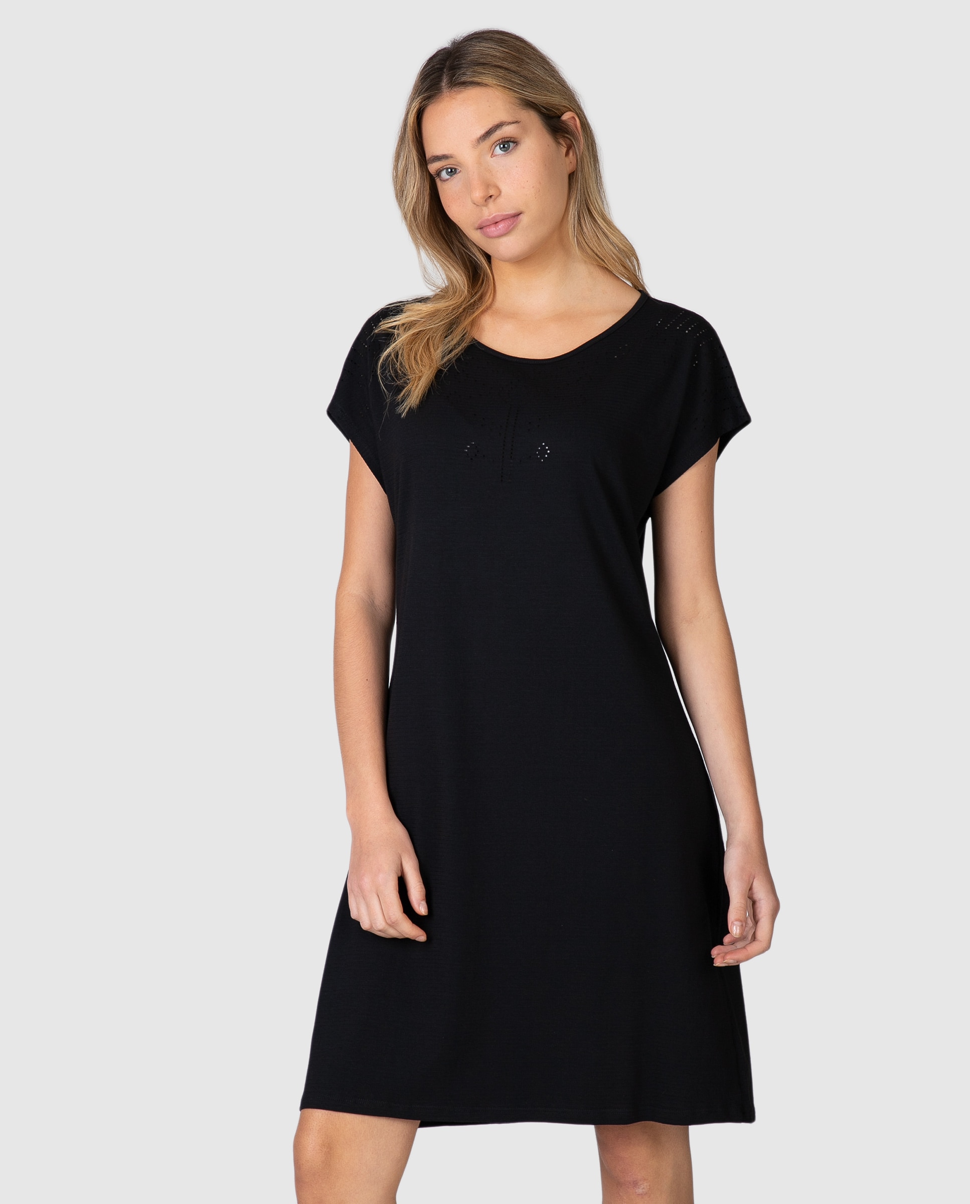 Massana - Vestido de playa corto de manga japonesa con detalle calado.