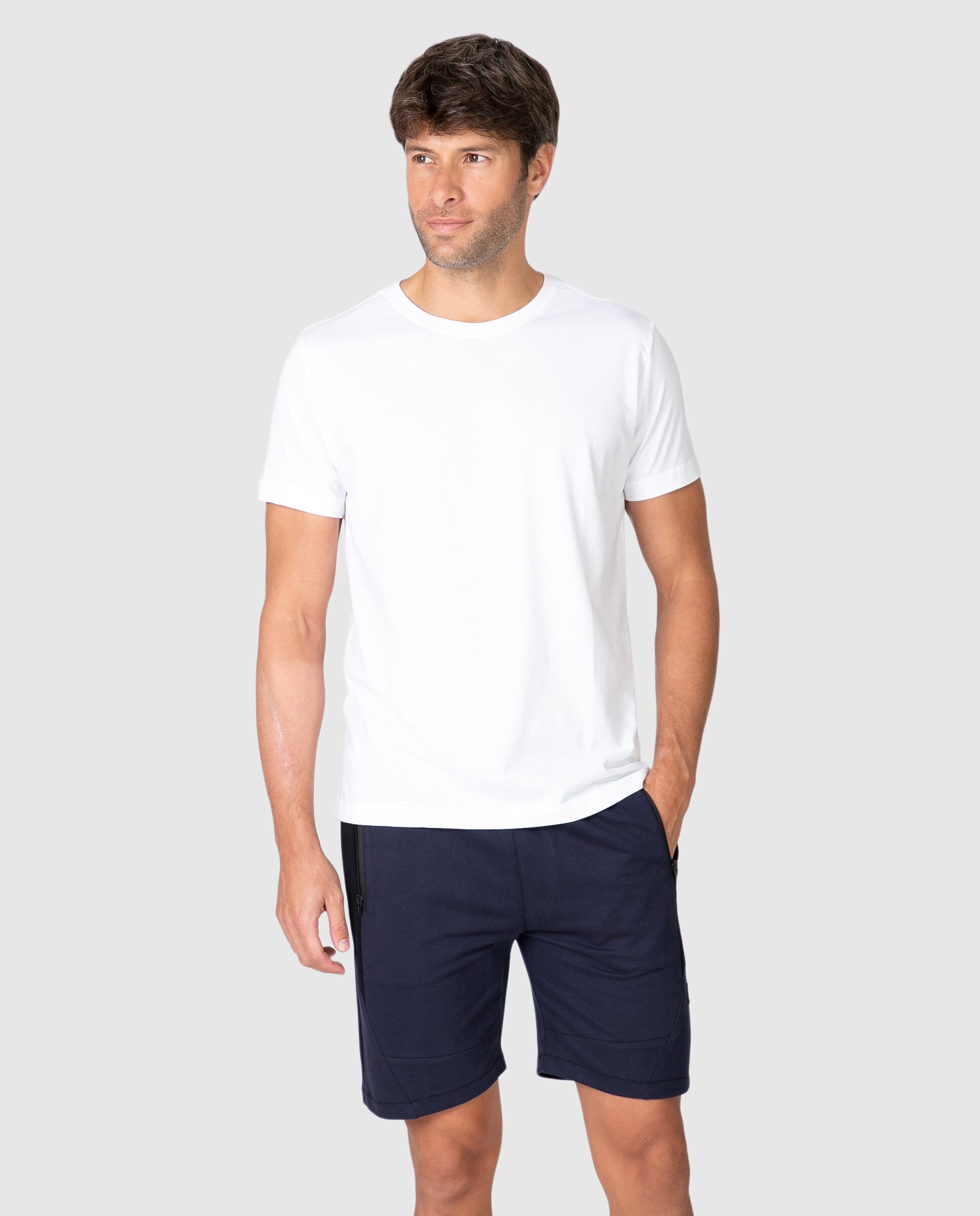 Massana - Pantalón corto de hombre de punto con bolsillos cremallera.