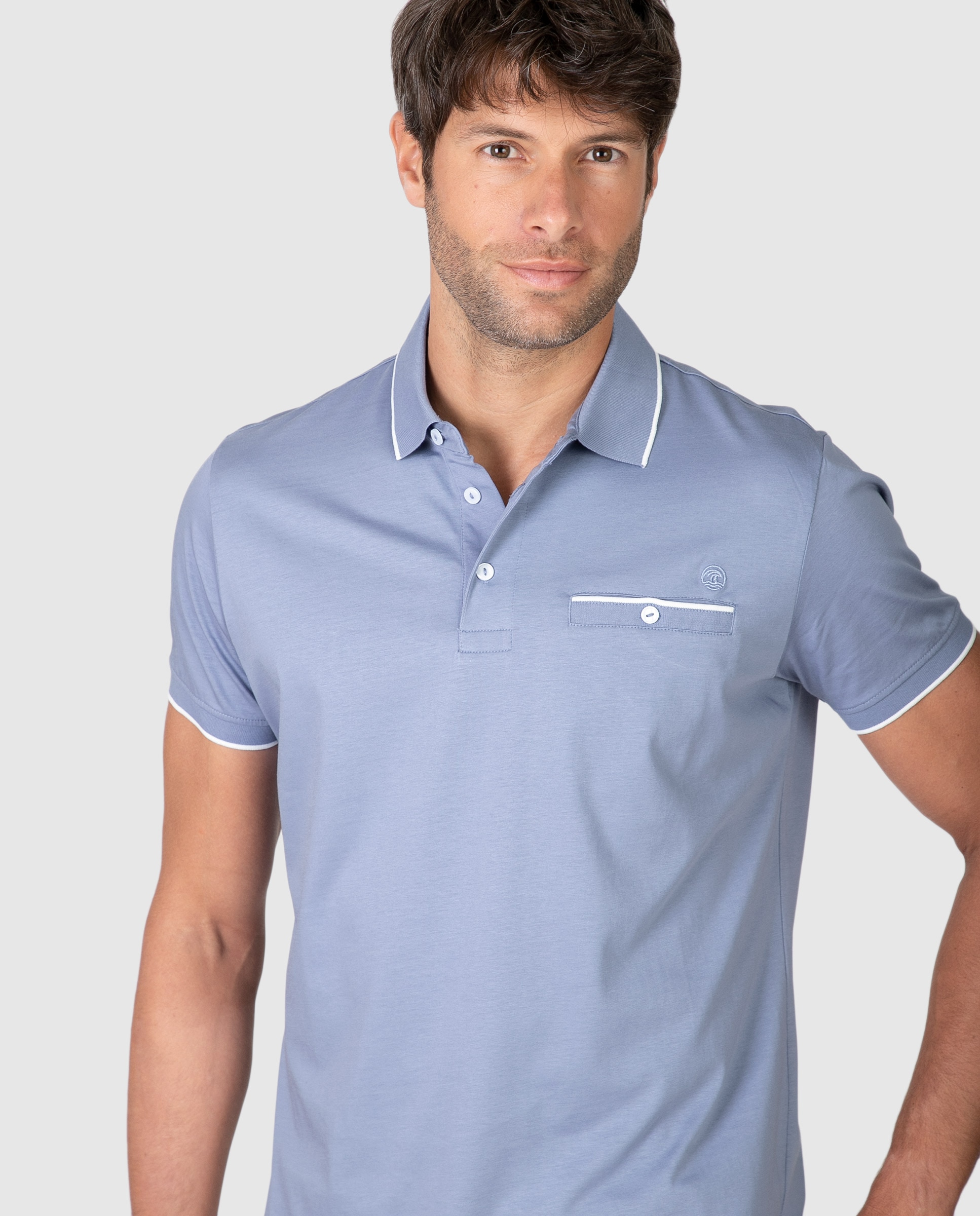 Polo de hombre de manga corta con detalles a contraste - Massana - Azul celeste Azul celeste-3