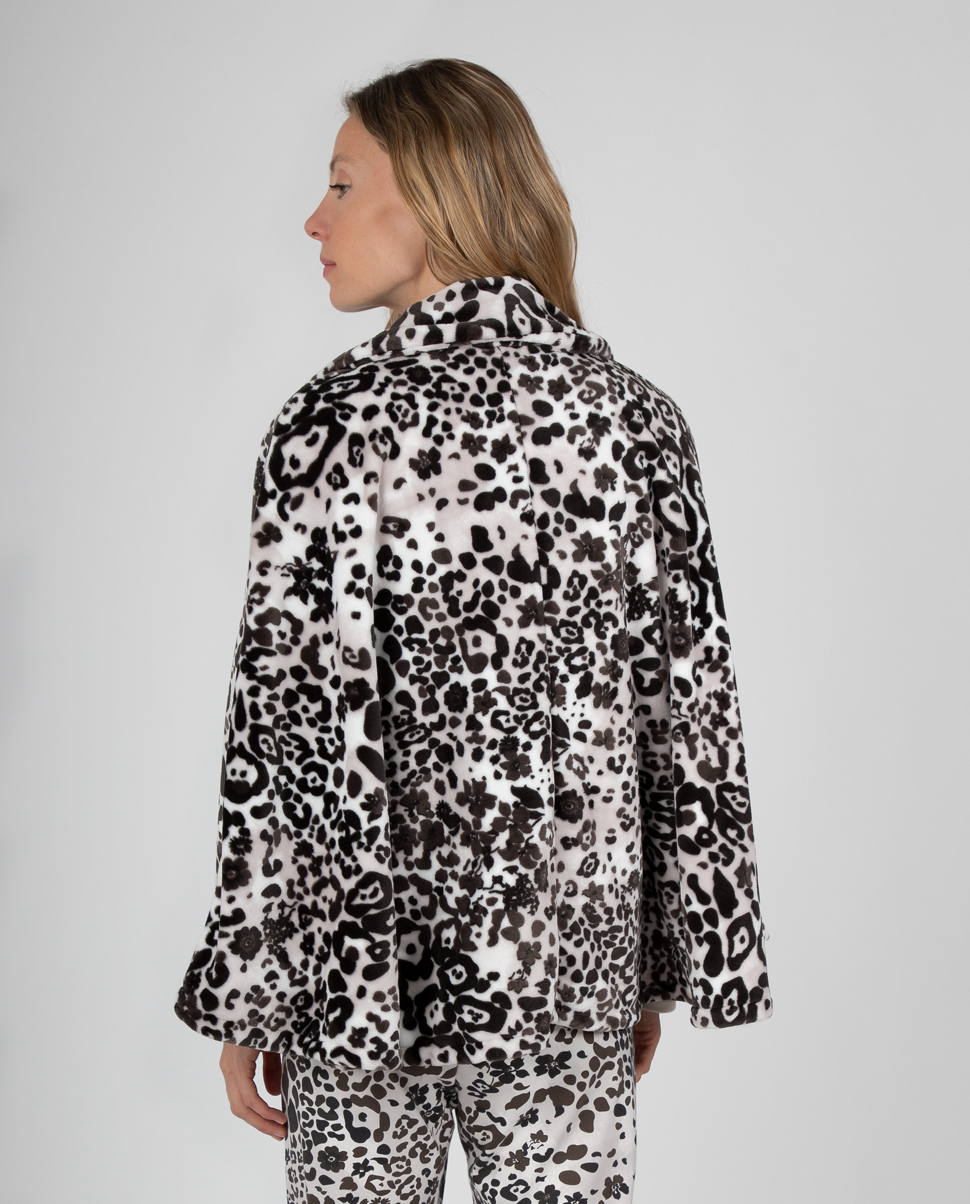 Capa de mujer en tejido polar con estampado animal print y botones - Massana - Marrón chocolate Marrón chocolate-2