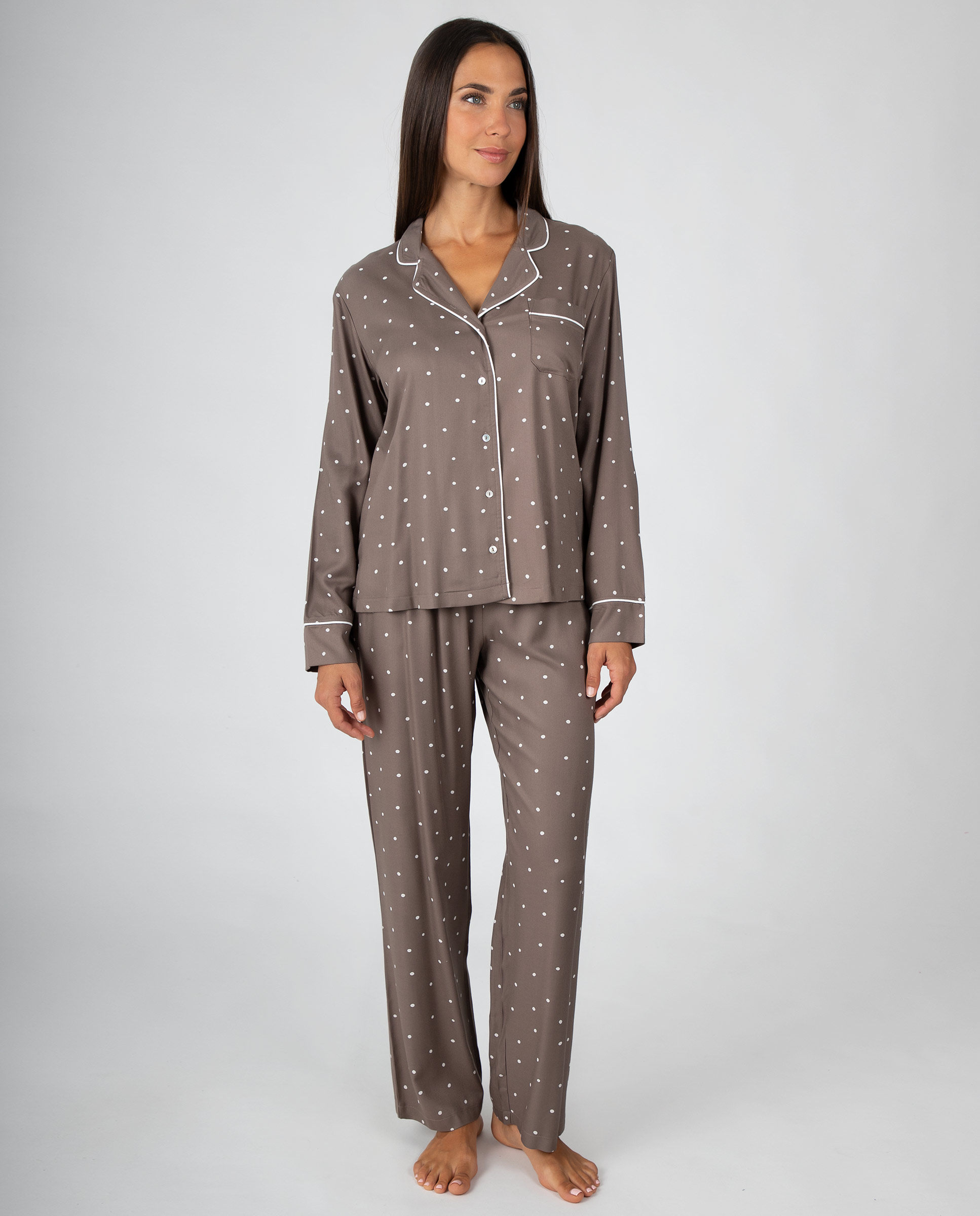 Pijama de mujer de manga larga con cuello de solapa, cierre abotonado y estampado de lunares - Massana - Marrón chocolate Marrón chocolate-1