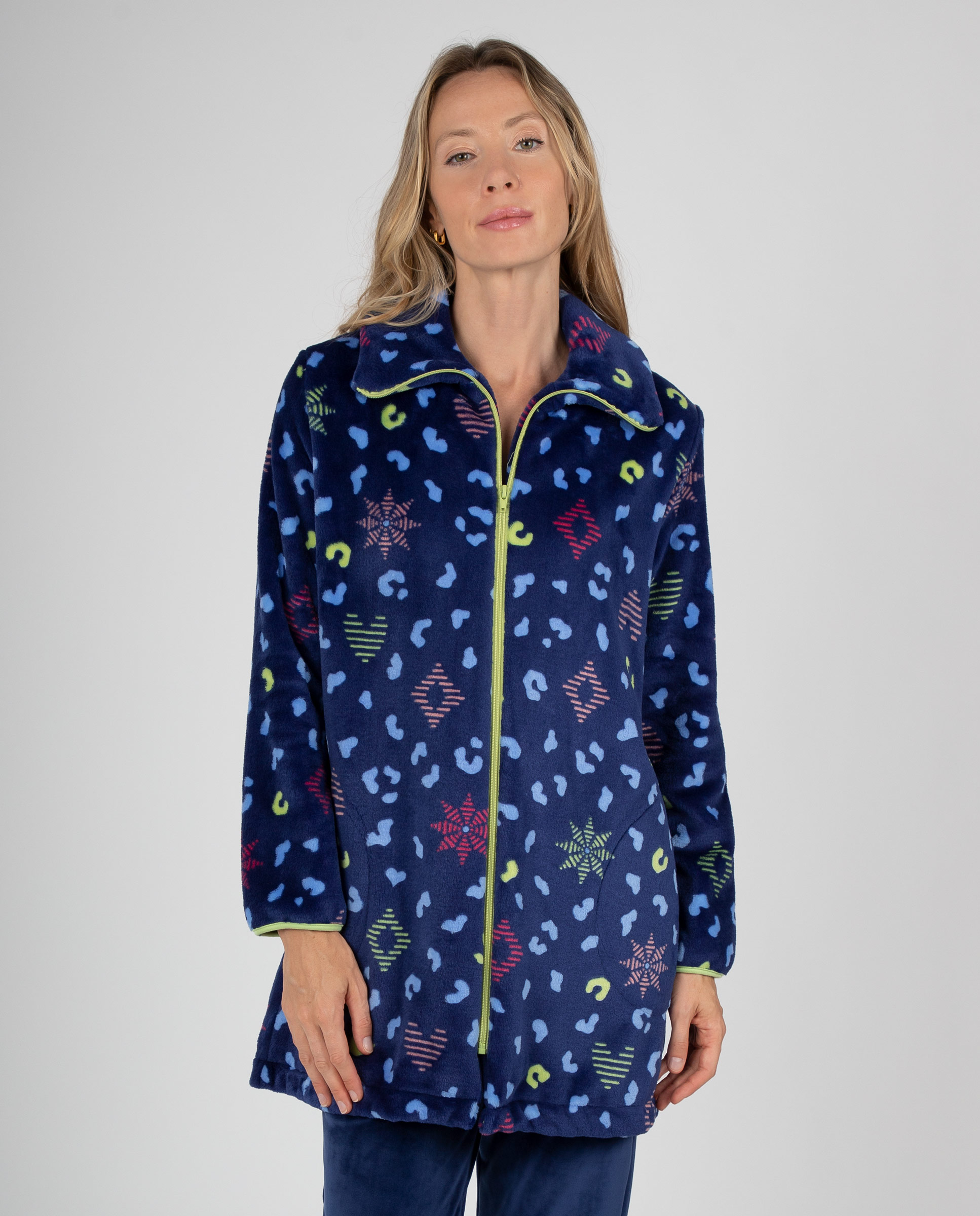 Bata corta de mujer en tejido polar estampada con cremallera y bolsillos laterales - Massana - Azul Azul-1