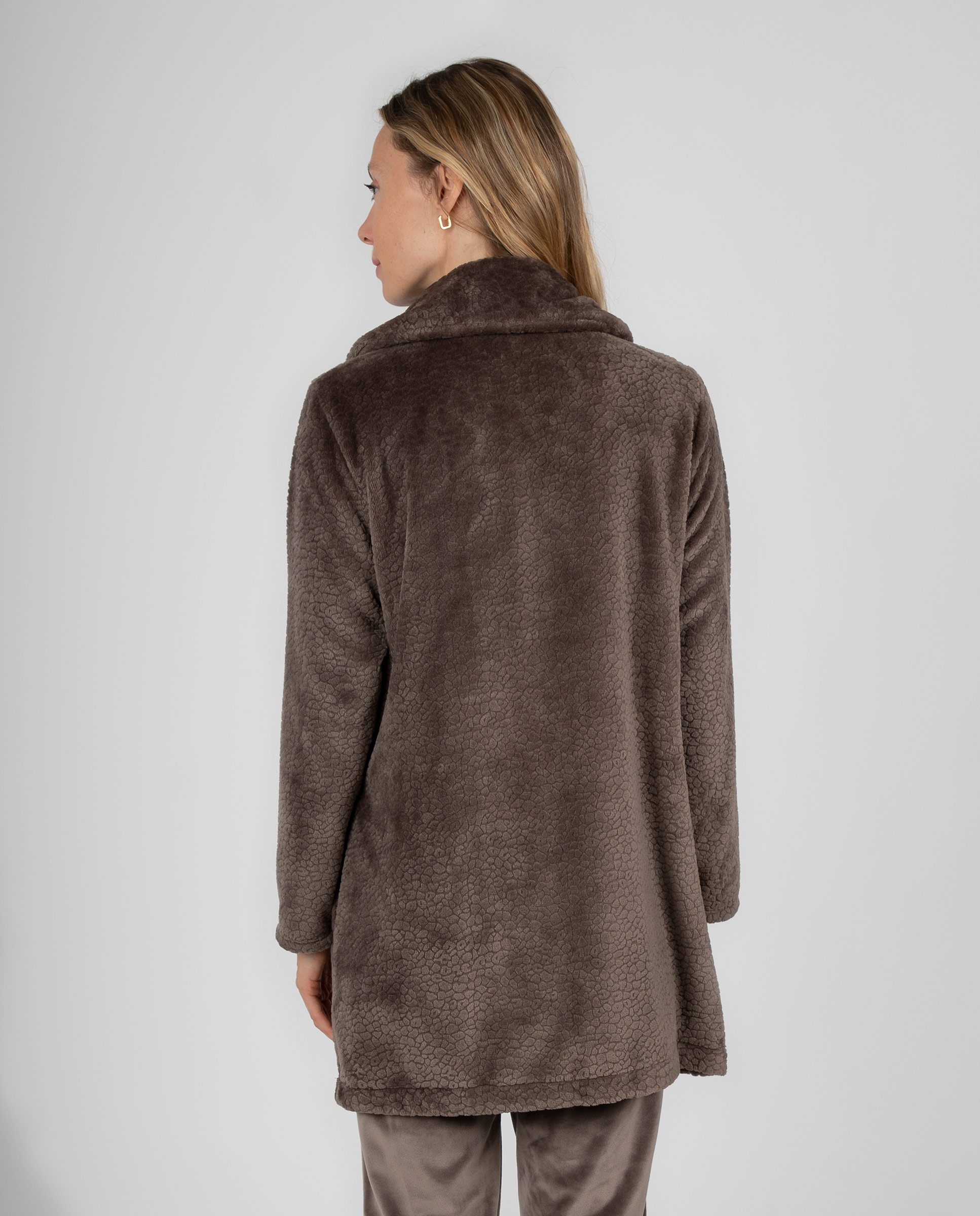 Bata corta de mujer en tejido polar texturizado con cremallera y bolsillos laterales - Massana - Marrón chocolate Marrón chocolate-2