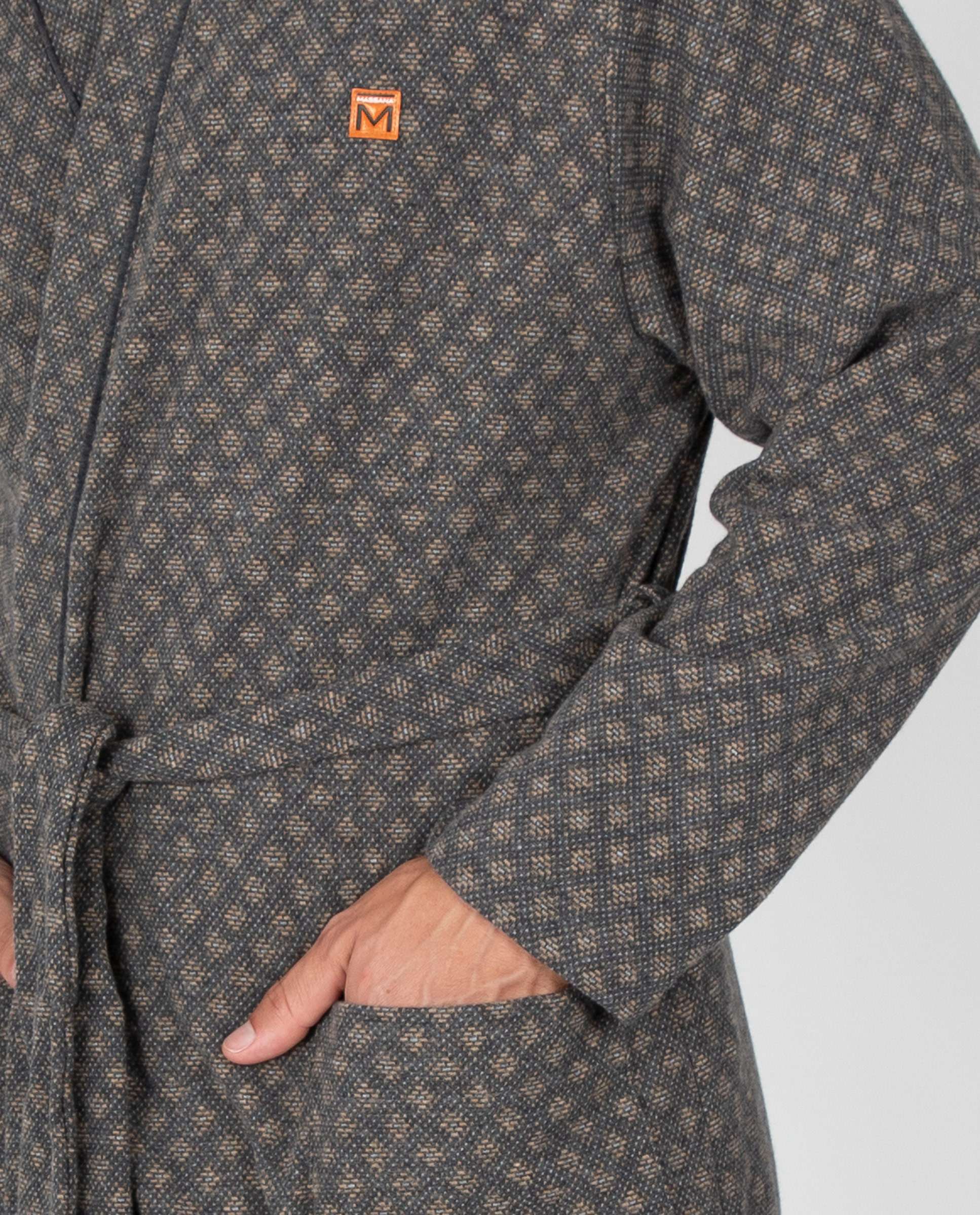 Bata larga de hombre cruzada con estampado de pequeños motivos y bolsillos laterales - Massana - Gris Gris-3