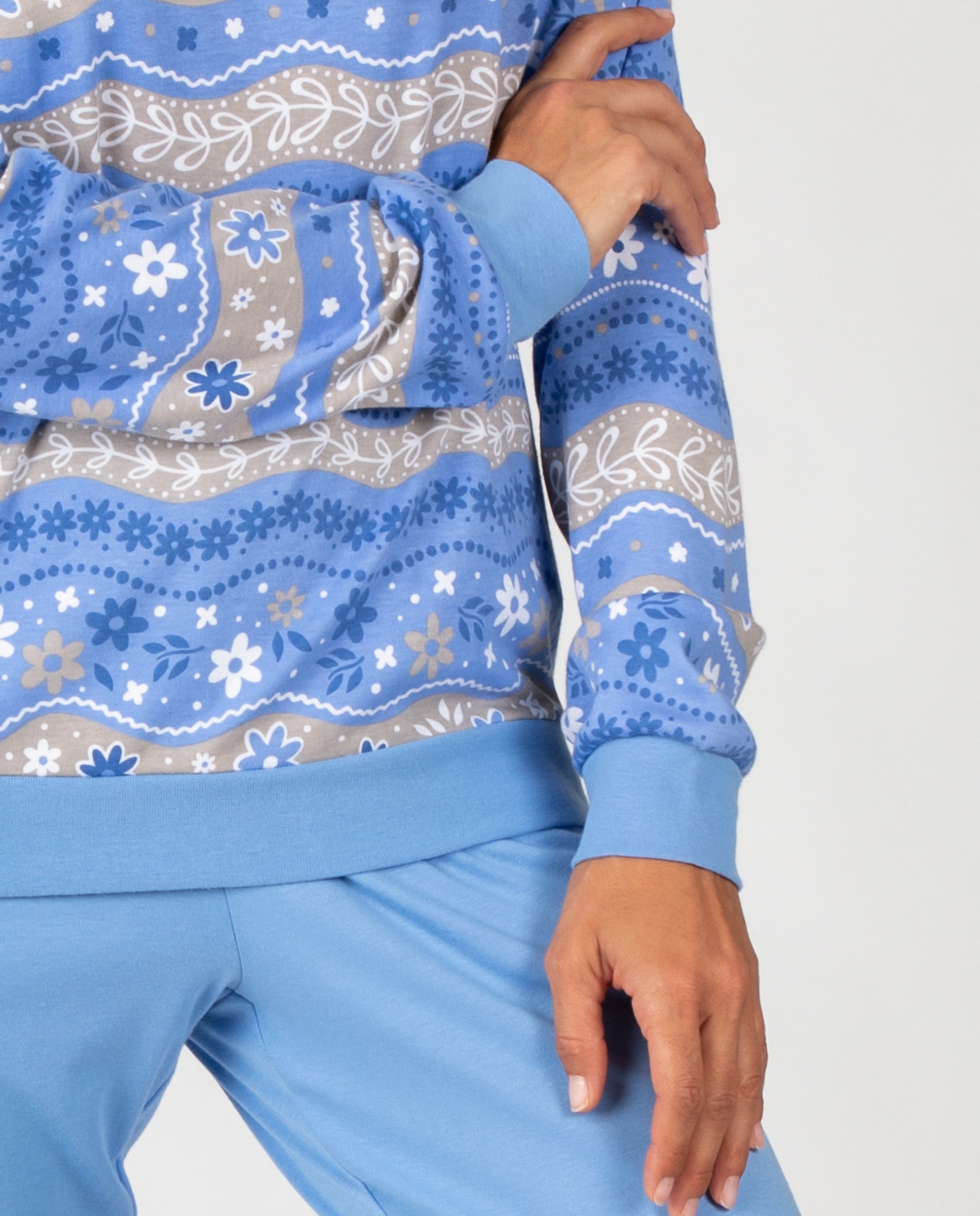Pijama de mujer de manga larga con diseño de cenefas florales y pantalón largo con puños - Massana - Azul Azul-3