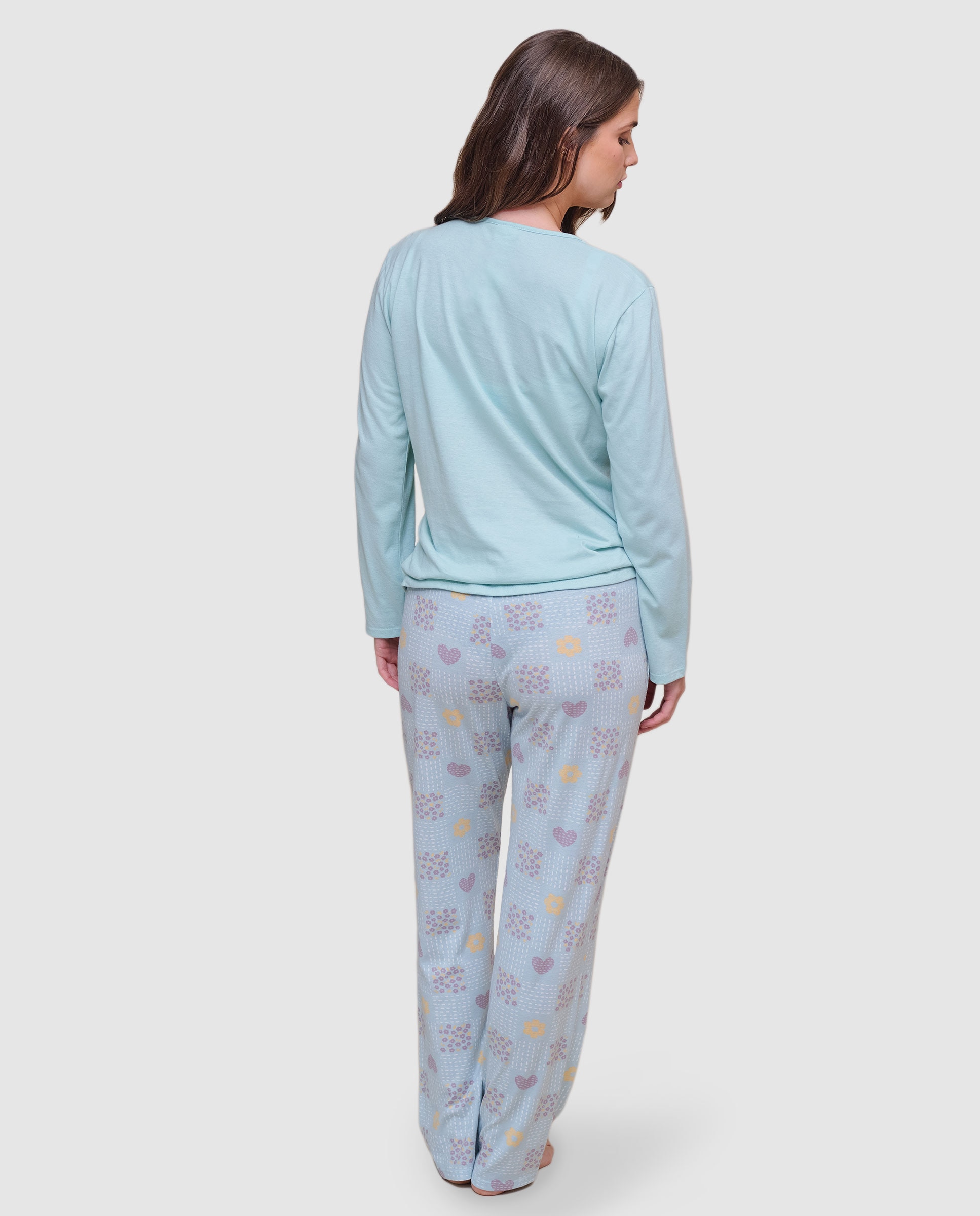 Pijama de mujer con estampado frontal de fantasía y pantalón de estampado integral. - Massana - Verde Agua Verde Agua-2