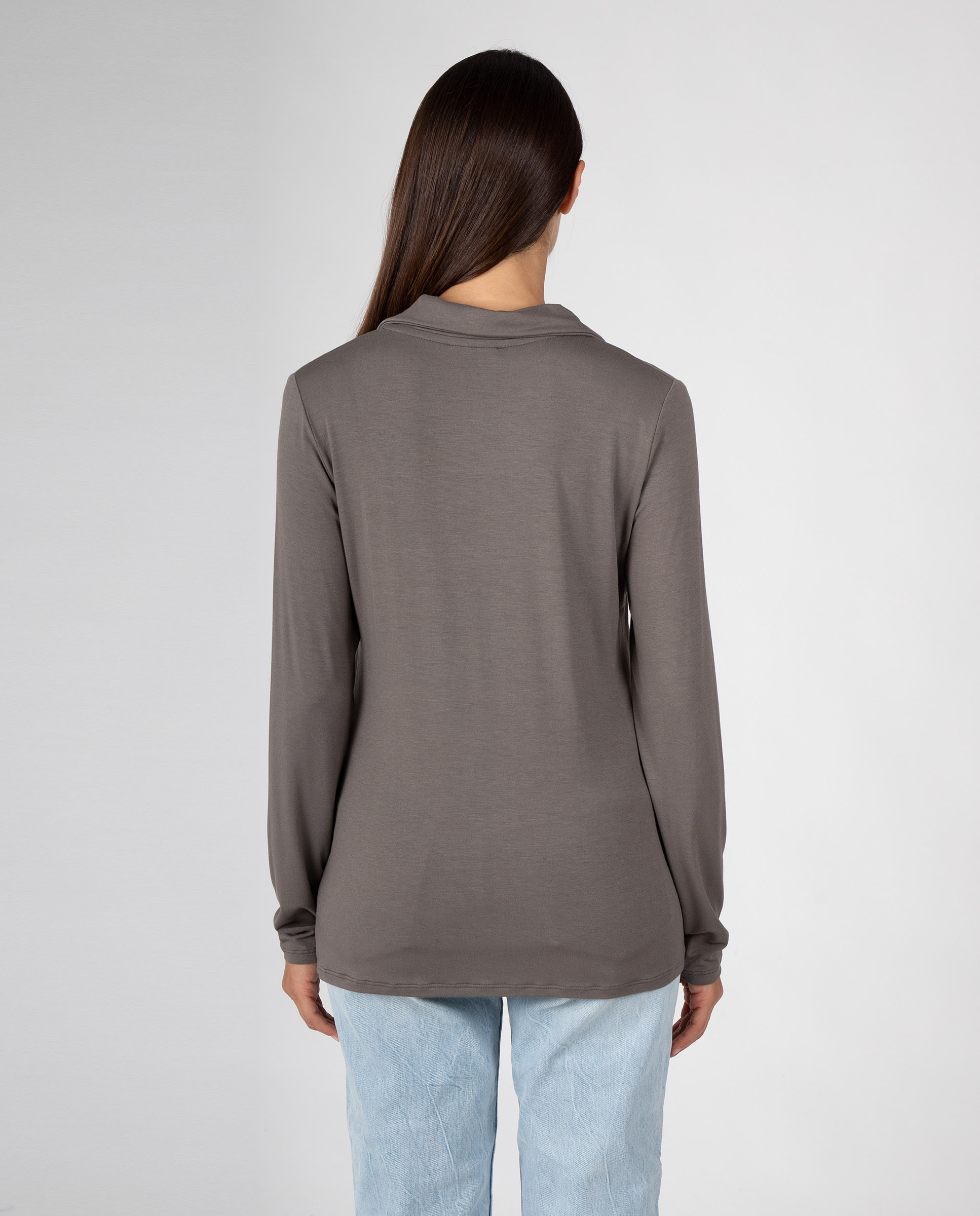 Camiseta lisa de mujer con cuello pico y solapa - Massana - Visón Visón-2