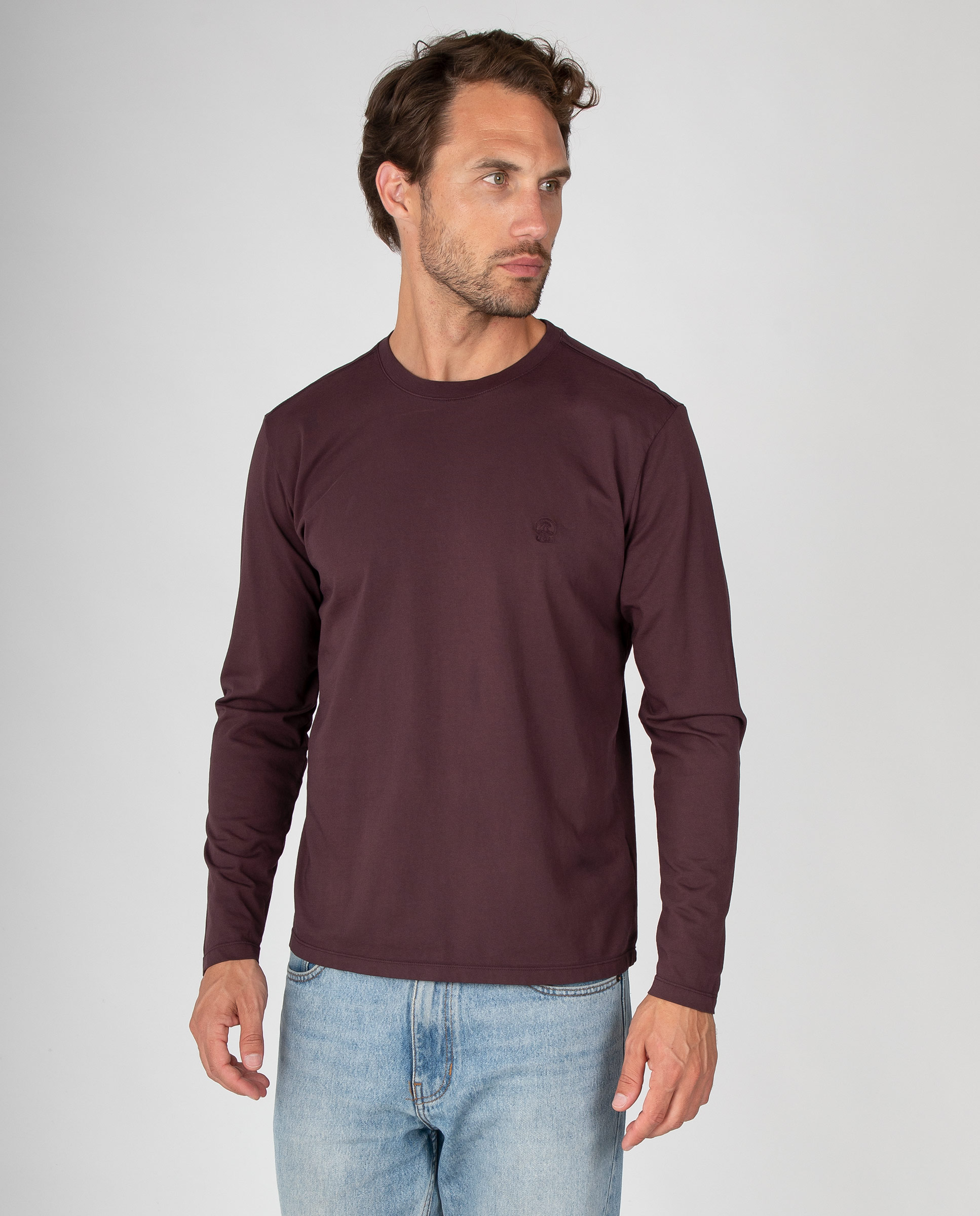 Imagen 0 de Camiseta lisa de hombre de manga larga con detalle bordado Burdeos