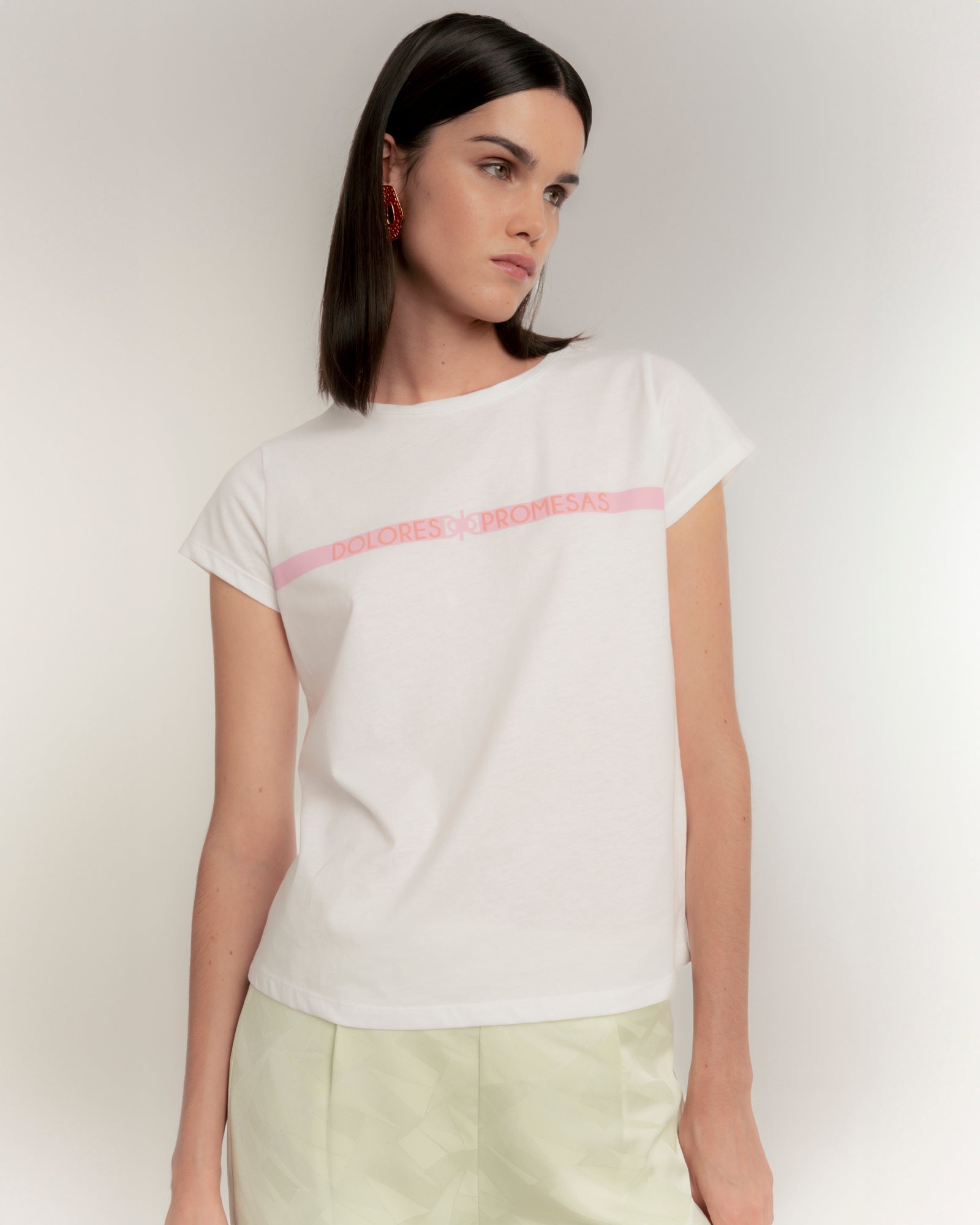 Camiseta de mujer dolores logo rosa Dolores Promesas El Corte Ingles