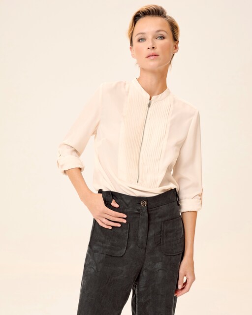 Imagen 0 de Blusa de mujer Amour con cuello mao y cremallera central