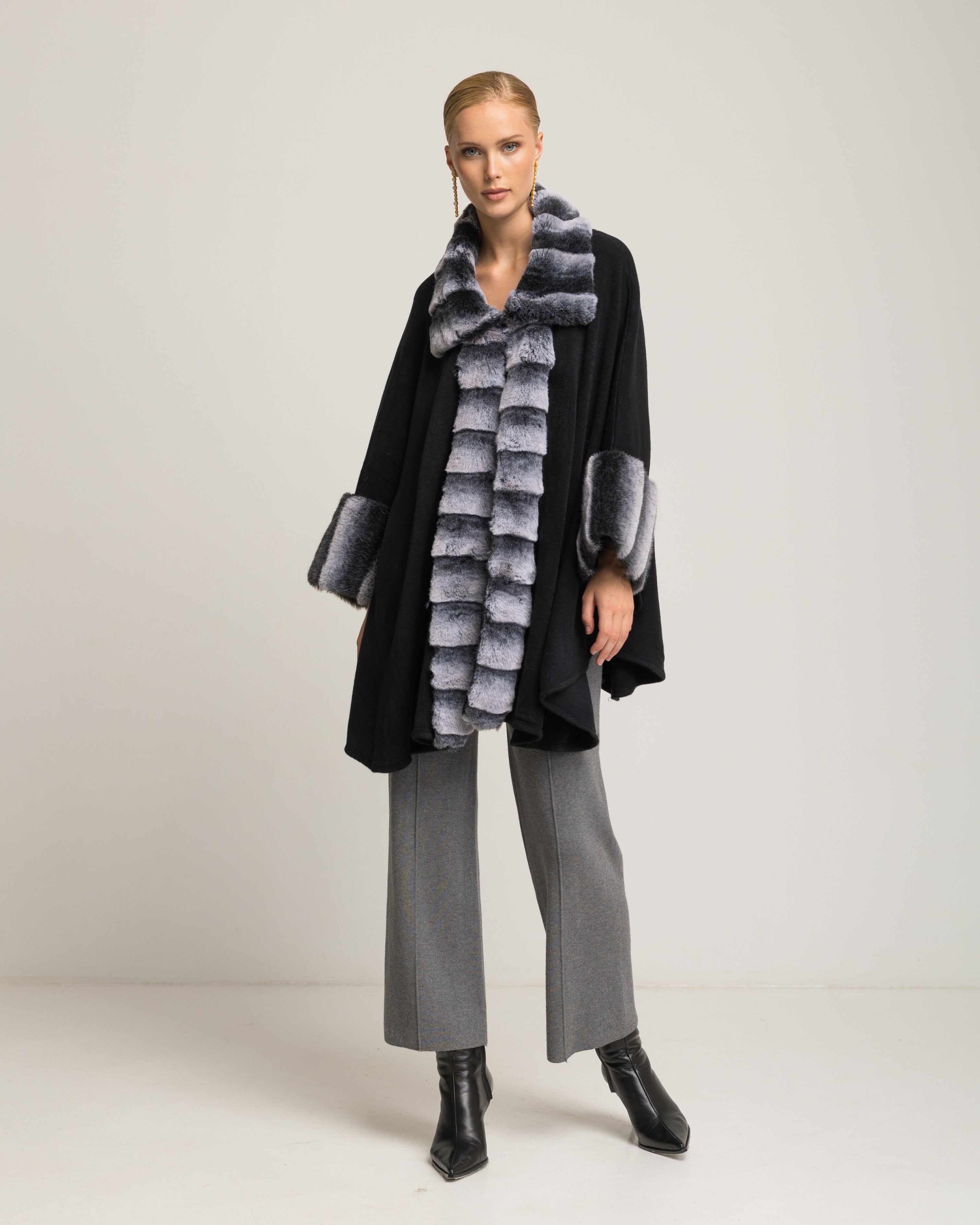 Poncho de mujer de pelo con cierre central - Niza - Negro Negro-3