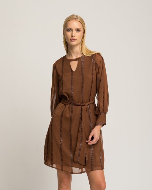 Imagen 0 de Vestido corto a rayas con cinturón