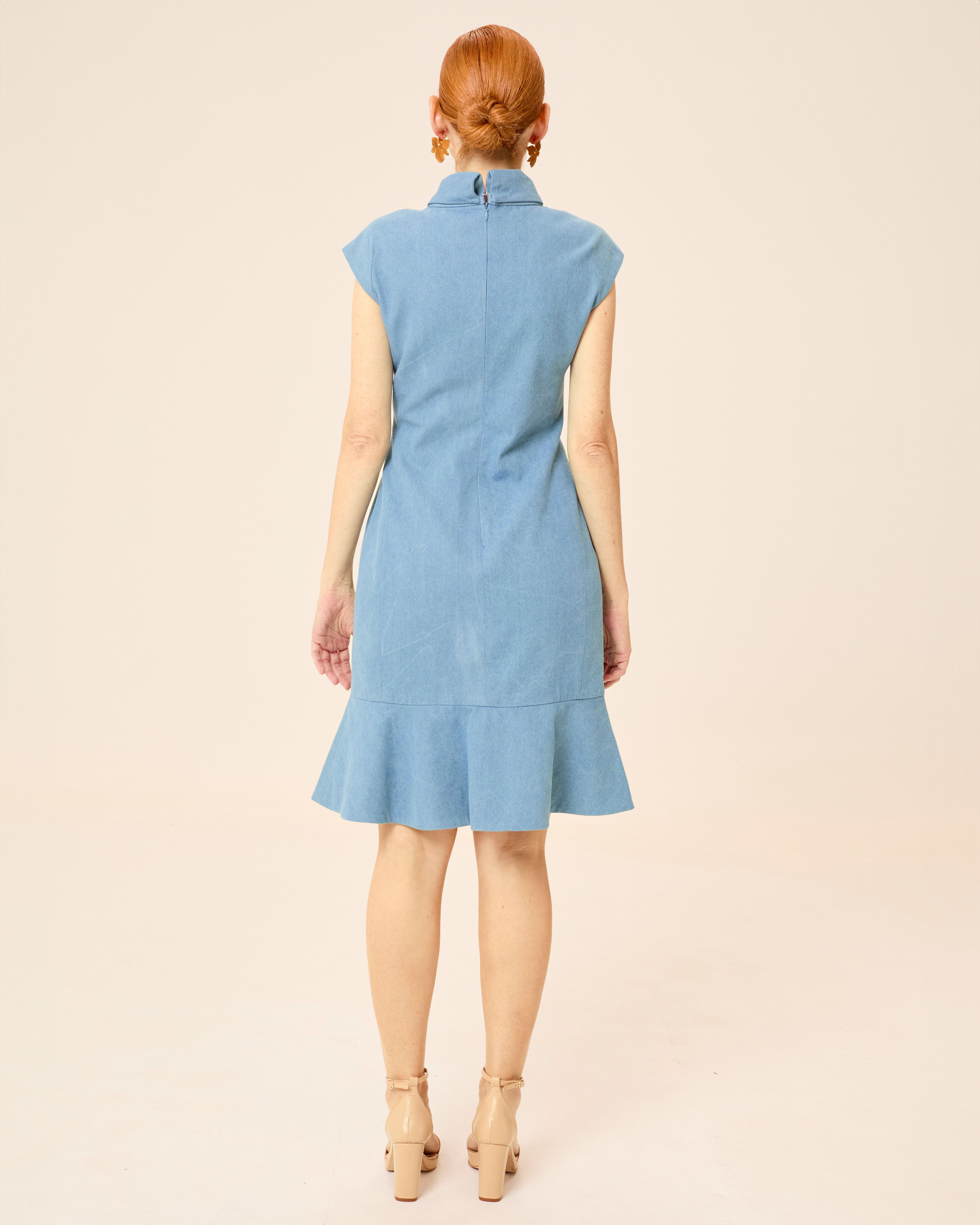 Vestido corto isa con cuello alto y volante en el bajo - Niza - Azul marino Azul marino-2