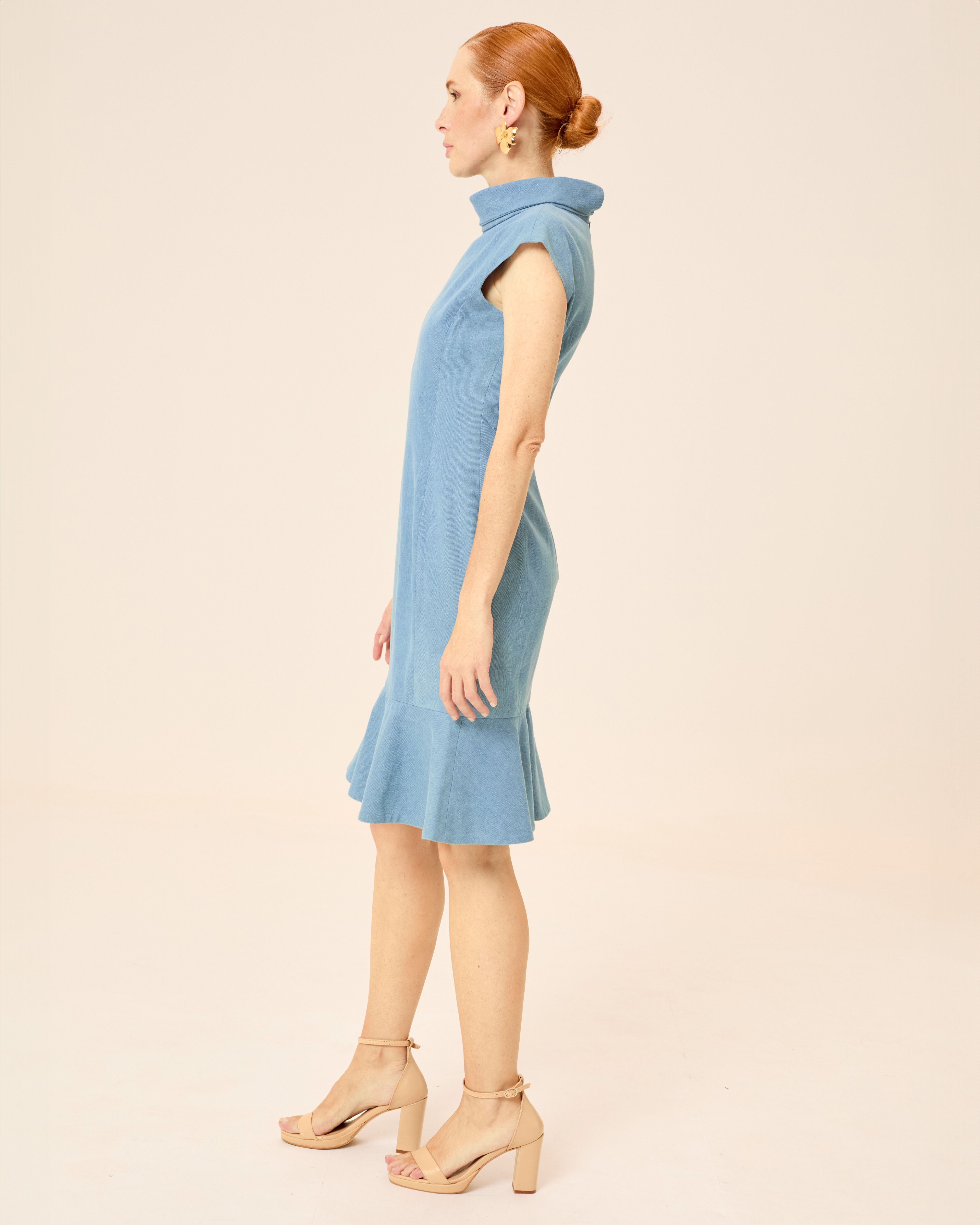 Vestido corto isa con cuello alto y volante en el bajo - Niza - Azul marino Azul marino-5