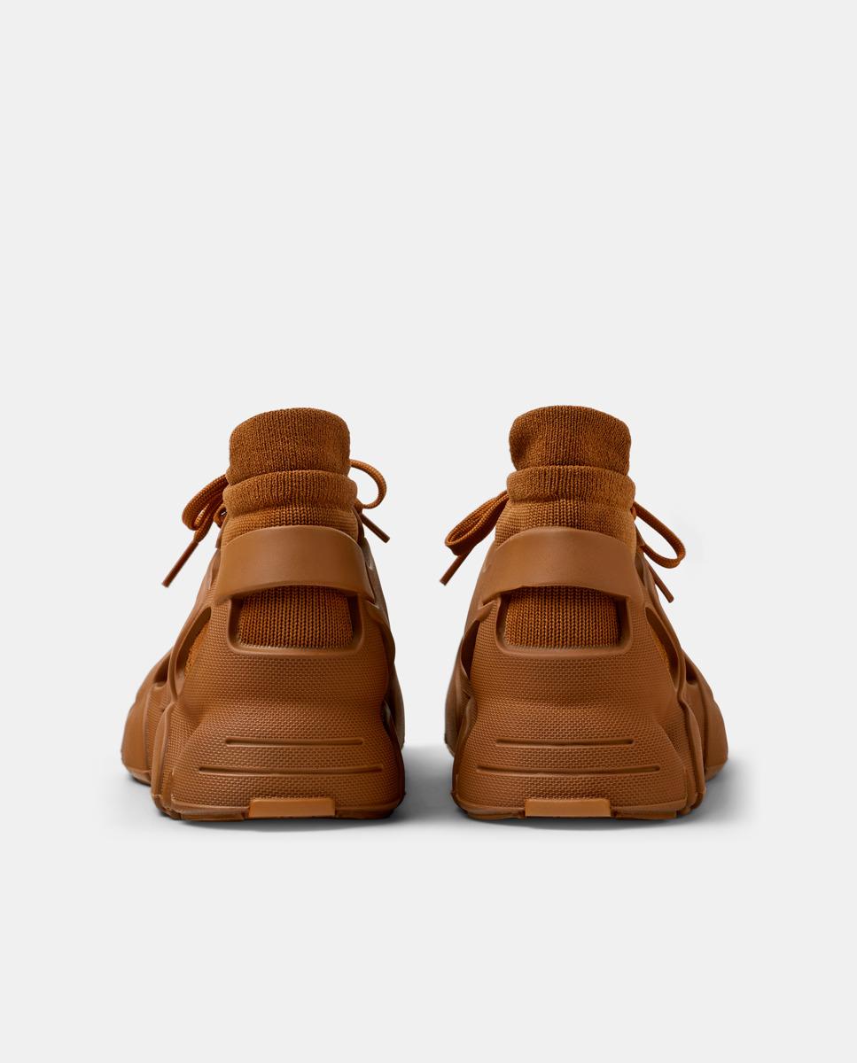 Zapatillas deportivas de hombre tossu lisas con calcetín interior - camperlab - Marrón Marrón-2