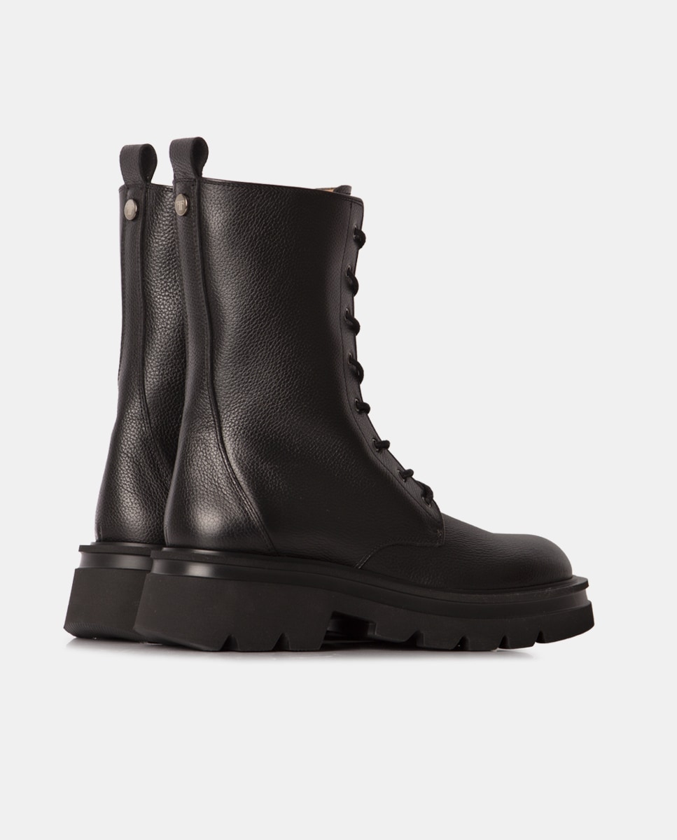 Botines chunky de mujer de caña alta elaborado en piel bombeada