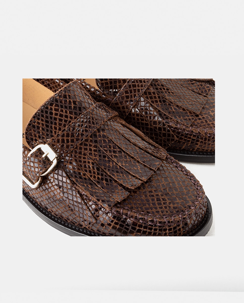 Mocasín de mujer con antifaz elaborado en piel grabada con suela de cuerolite cosida - Farrutx - Estampado Estampado-2