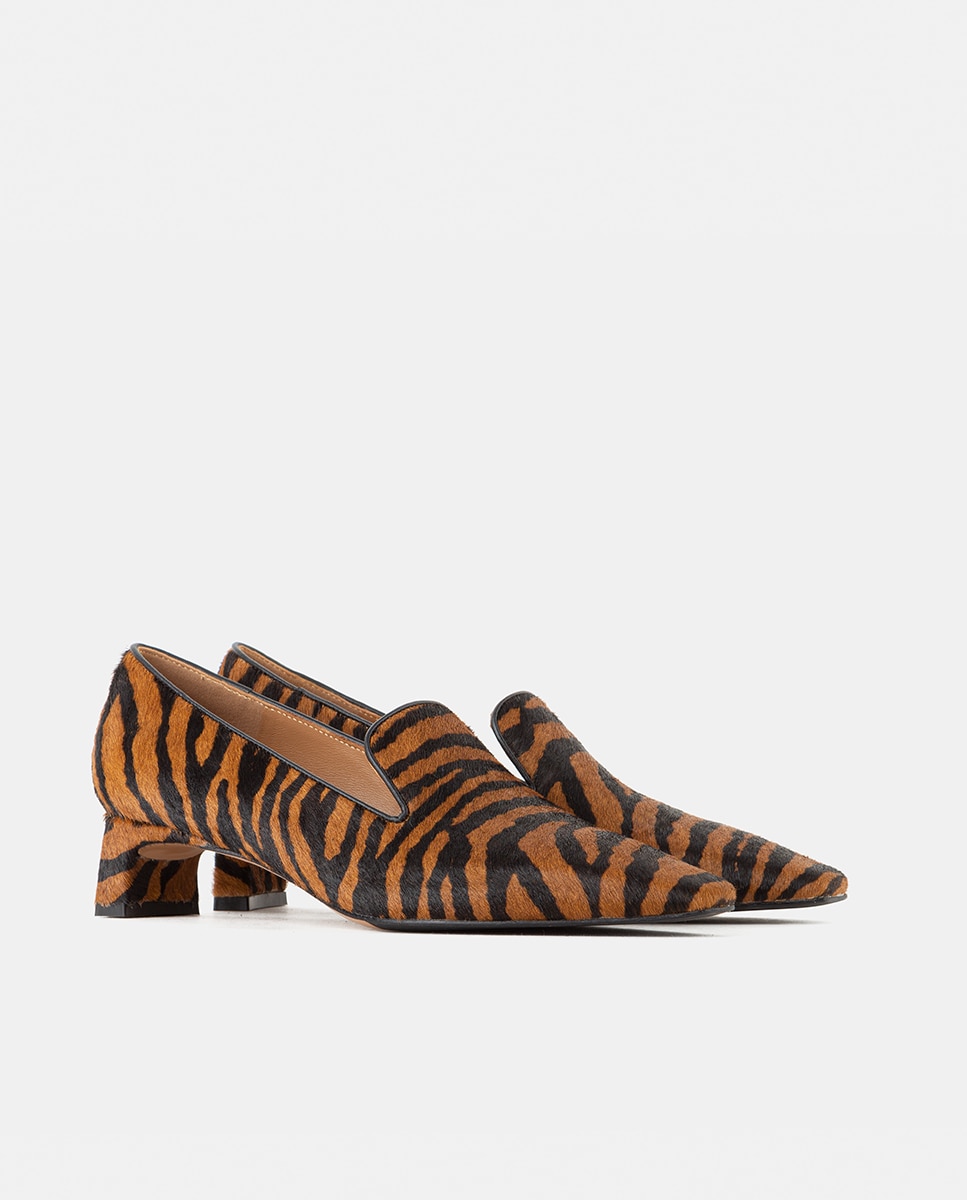 Slipper de mujer de punta fina confeccionado en piel animal - Farrutx - Estampado Estampado-3
