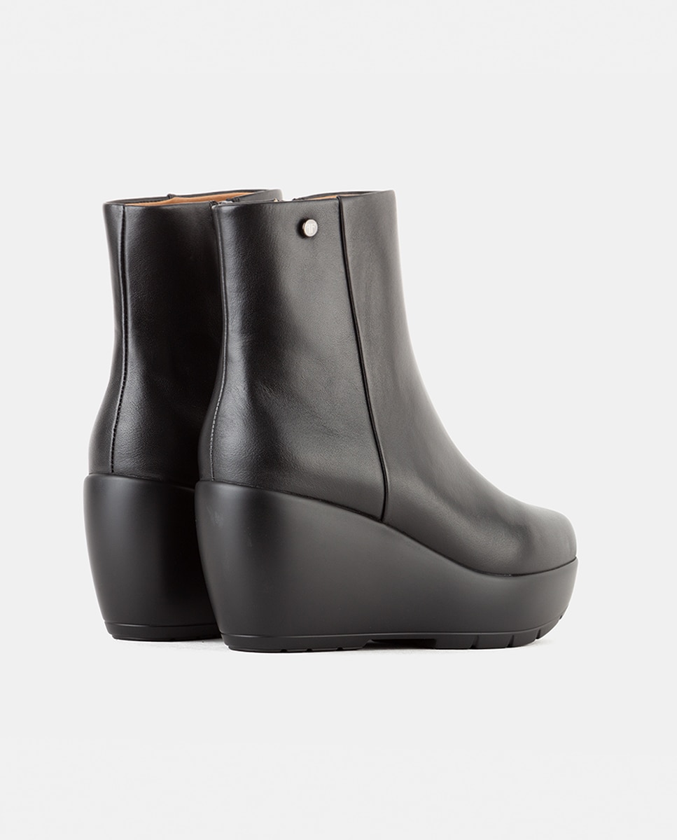 Botines de mujer confeccionados en napa con cremallera interior y cuña 14 cm - Farrutx - Negro Negro-4