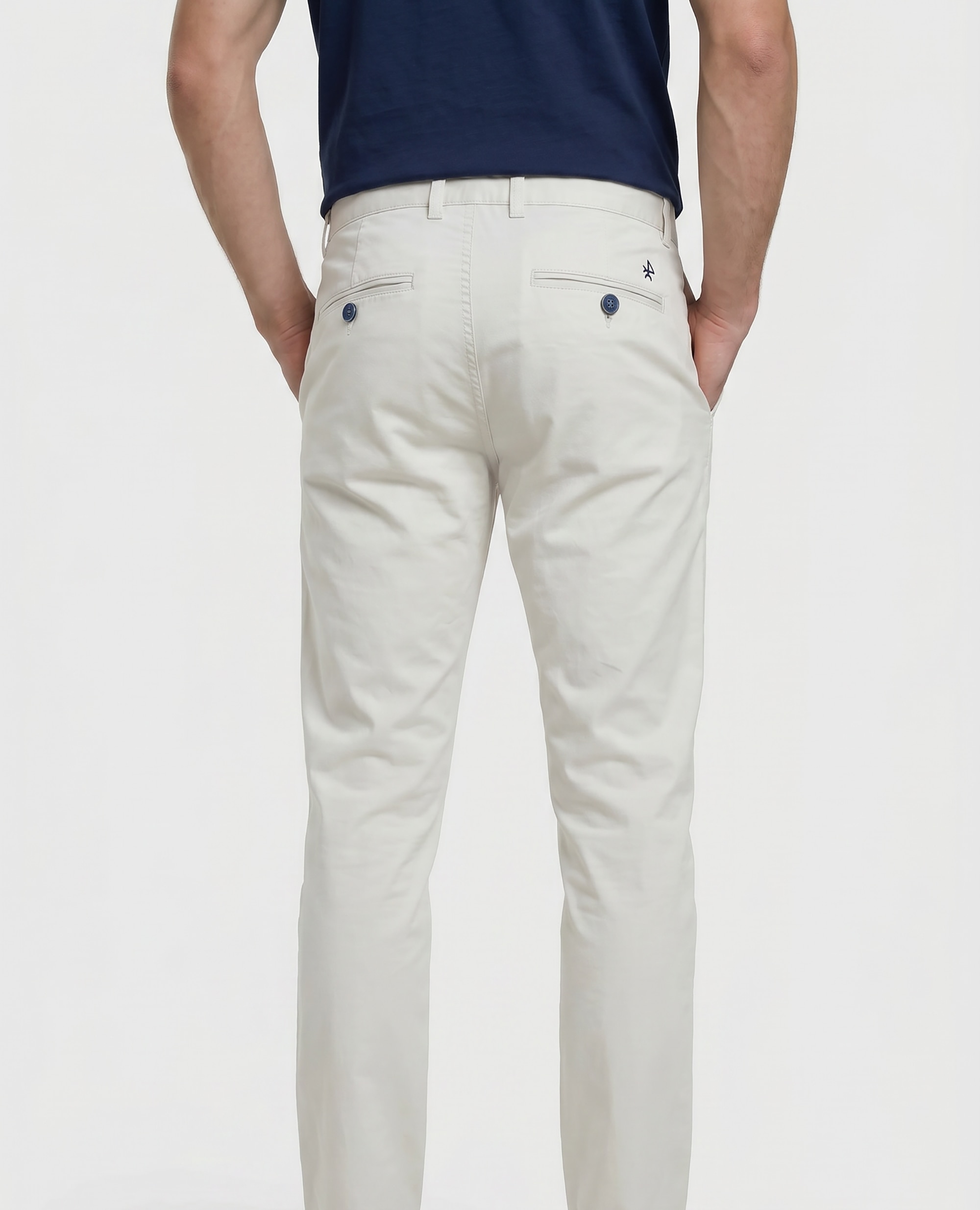 Chino de hombre corte regular fit - Valecuatro - Blanco roto Blanco roto-3