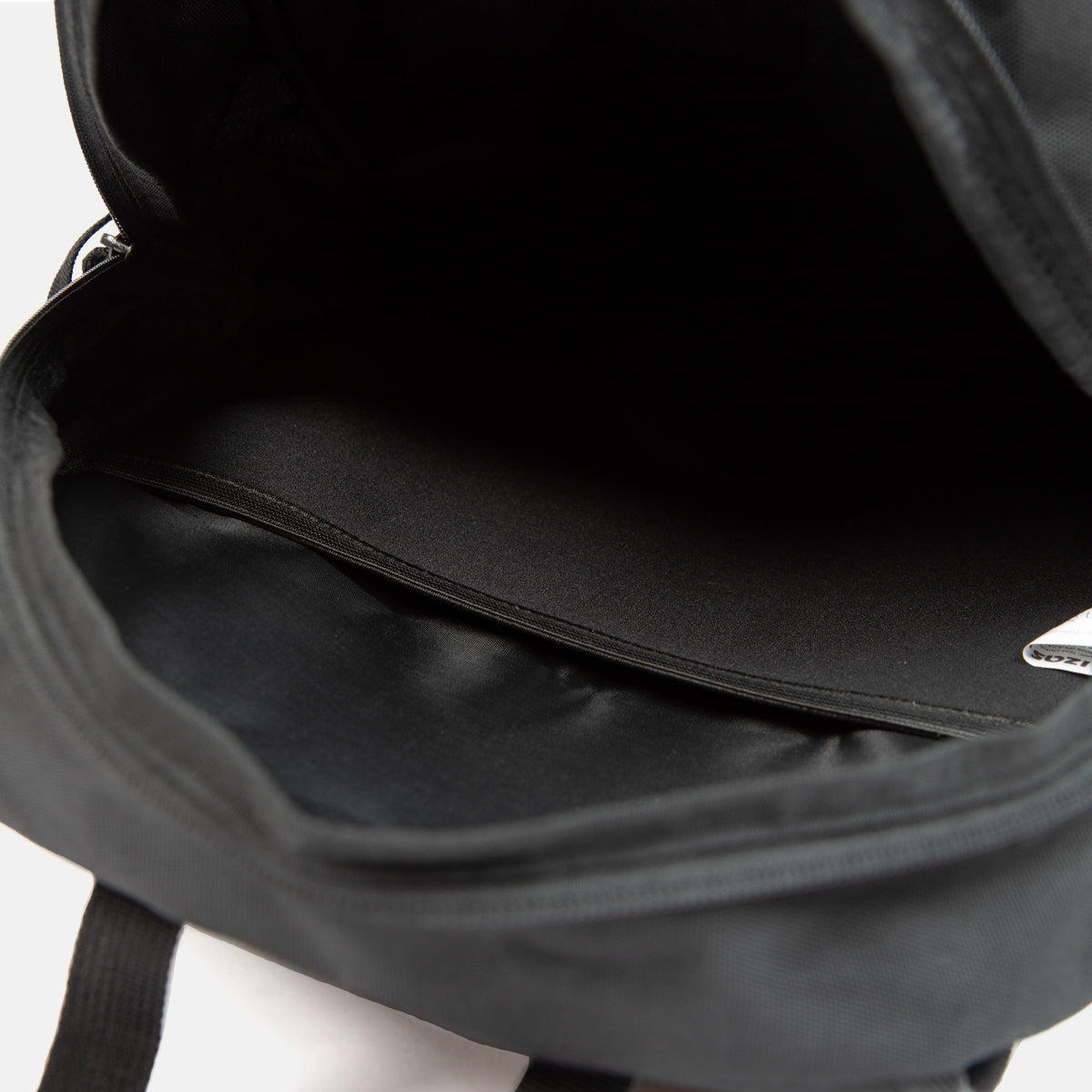 Mochila de trekking y senderismo Sanford Izas - Negro Negro-5