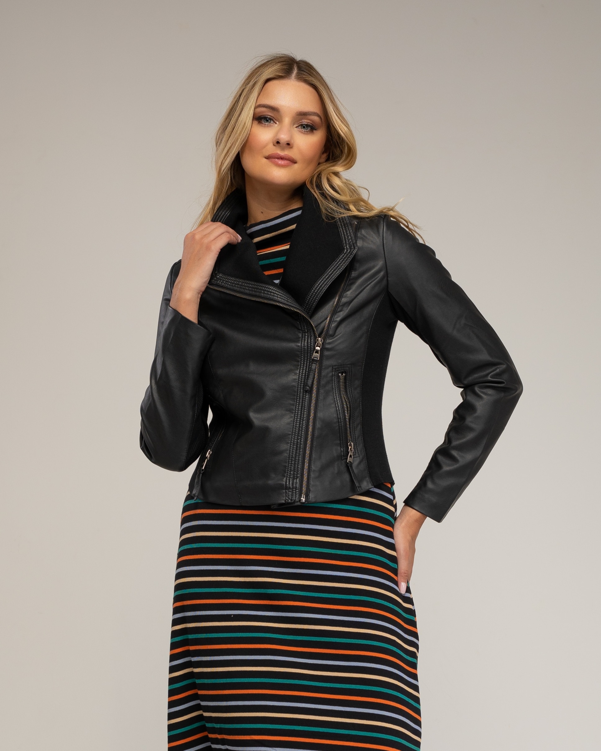 Tantra - Chaqueta de mujer de polipiel tipo perfecta.